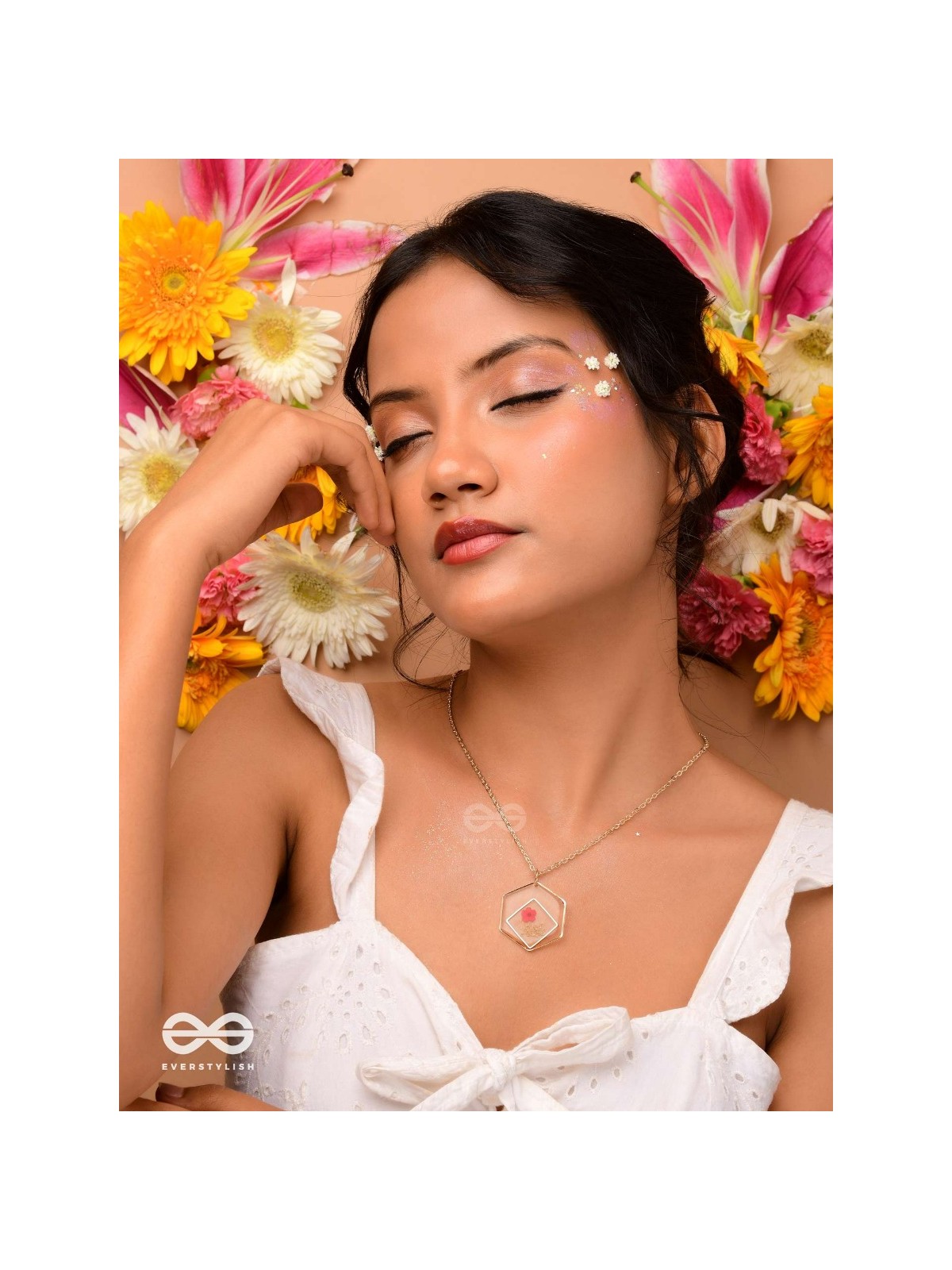 The Flower Of Confession - Pressed Flower Resin Pendant With Anti-Tarnish Coating