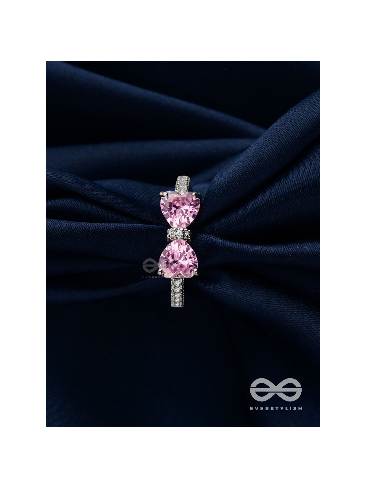 The Cindrella'S Bow - Silver Embellished Ring (Adjustable)