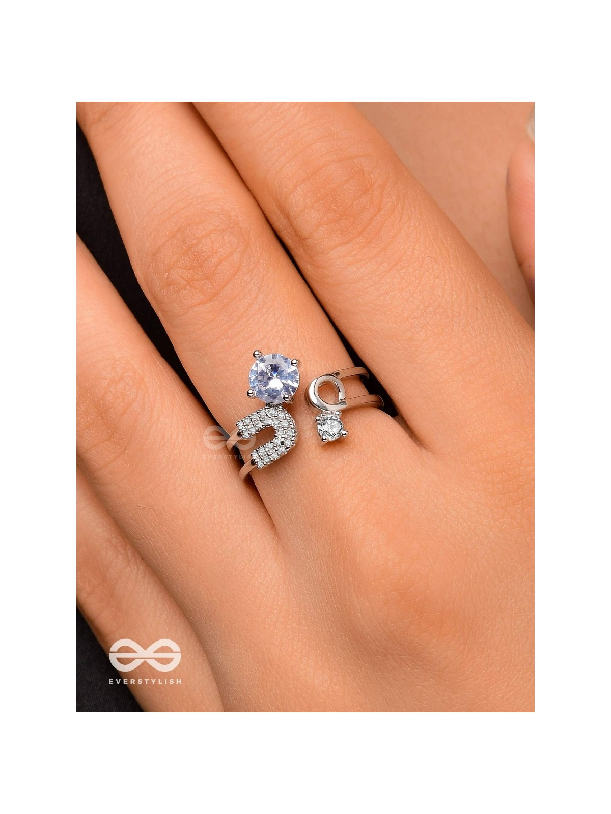 The Dreamy Dazzle - Silver Cubic Zirconia Ring (Adjustable)