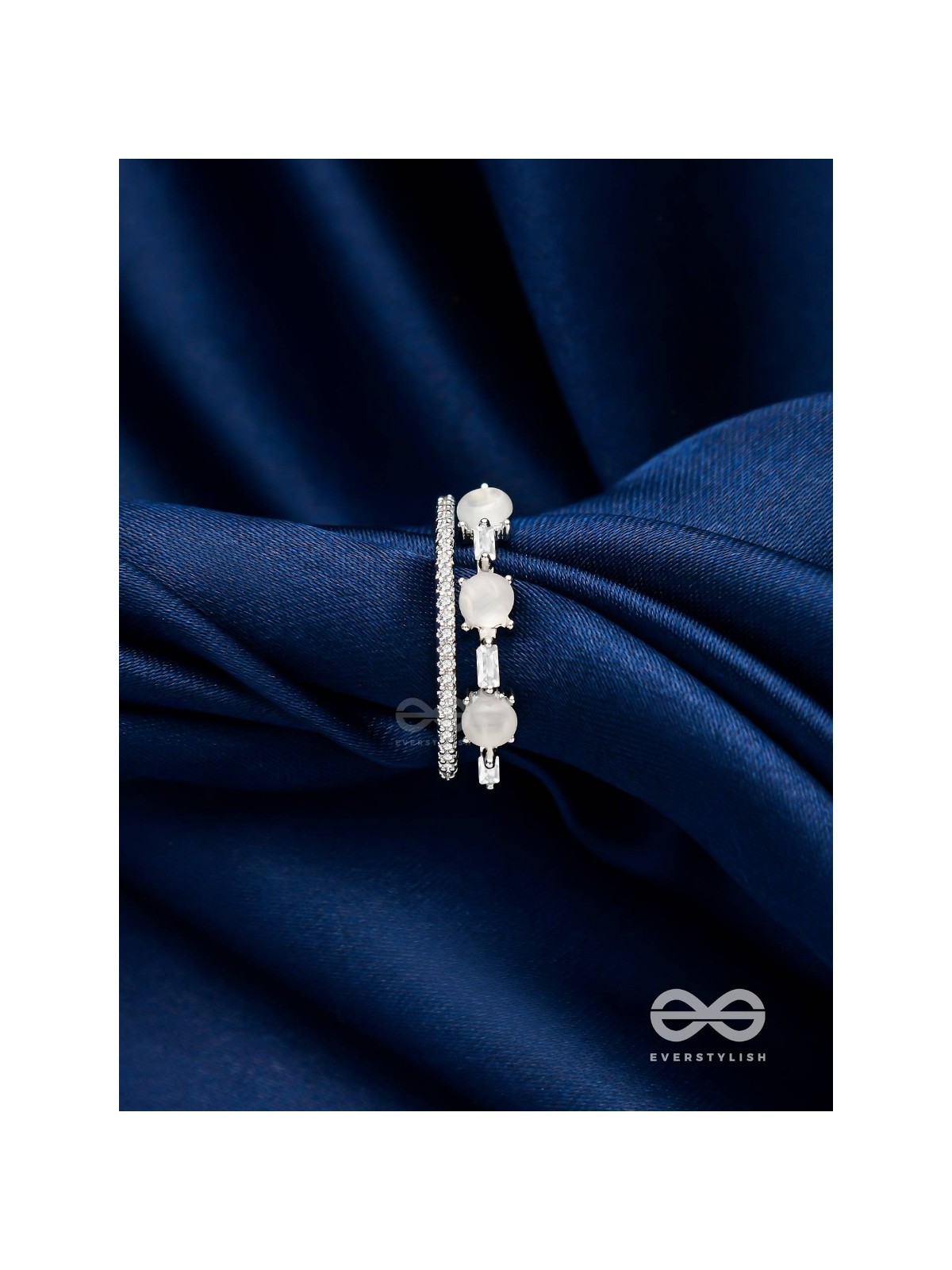 The Honoured Majesty - Silver Cubic Zirconia Ring (Adjustable)