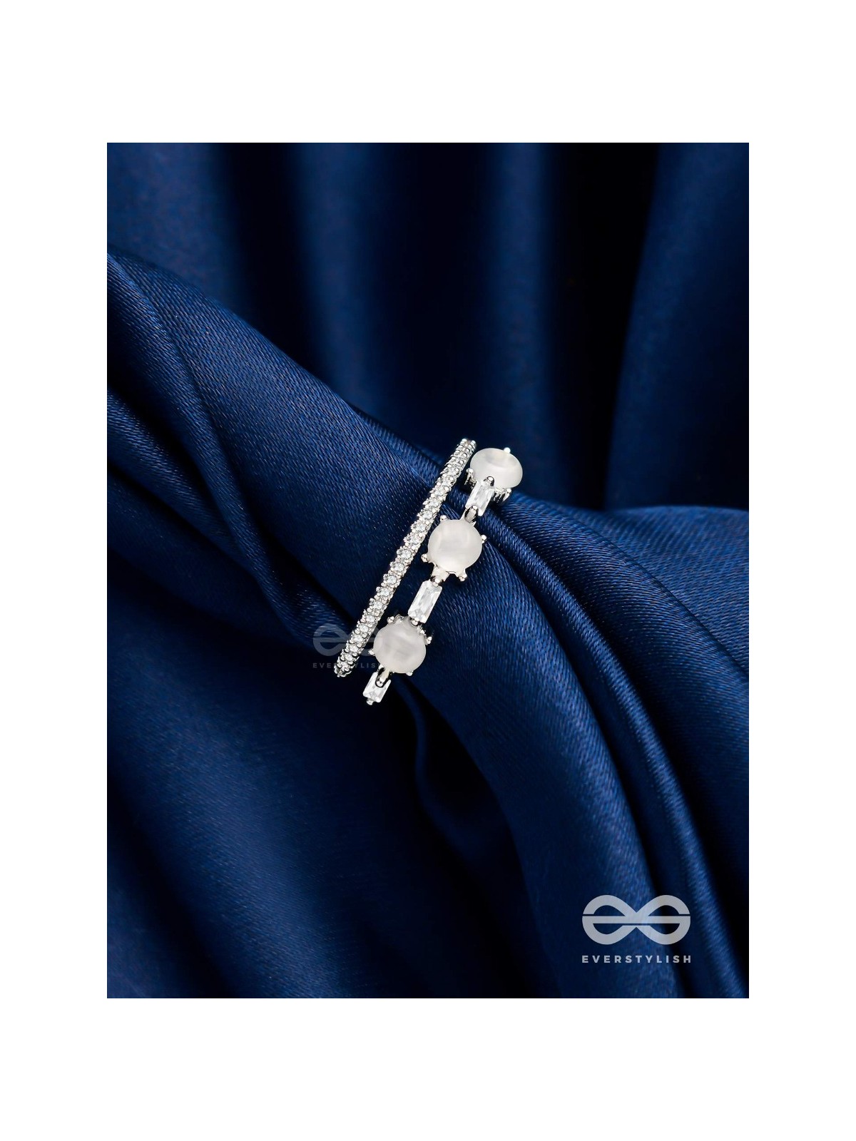 The Honoured Majesty - Silver Cubic Zirconia Ring (Adjustable)