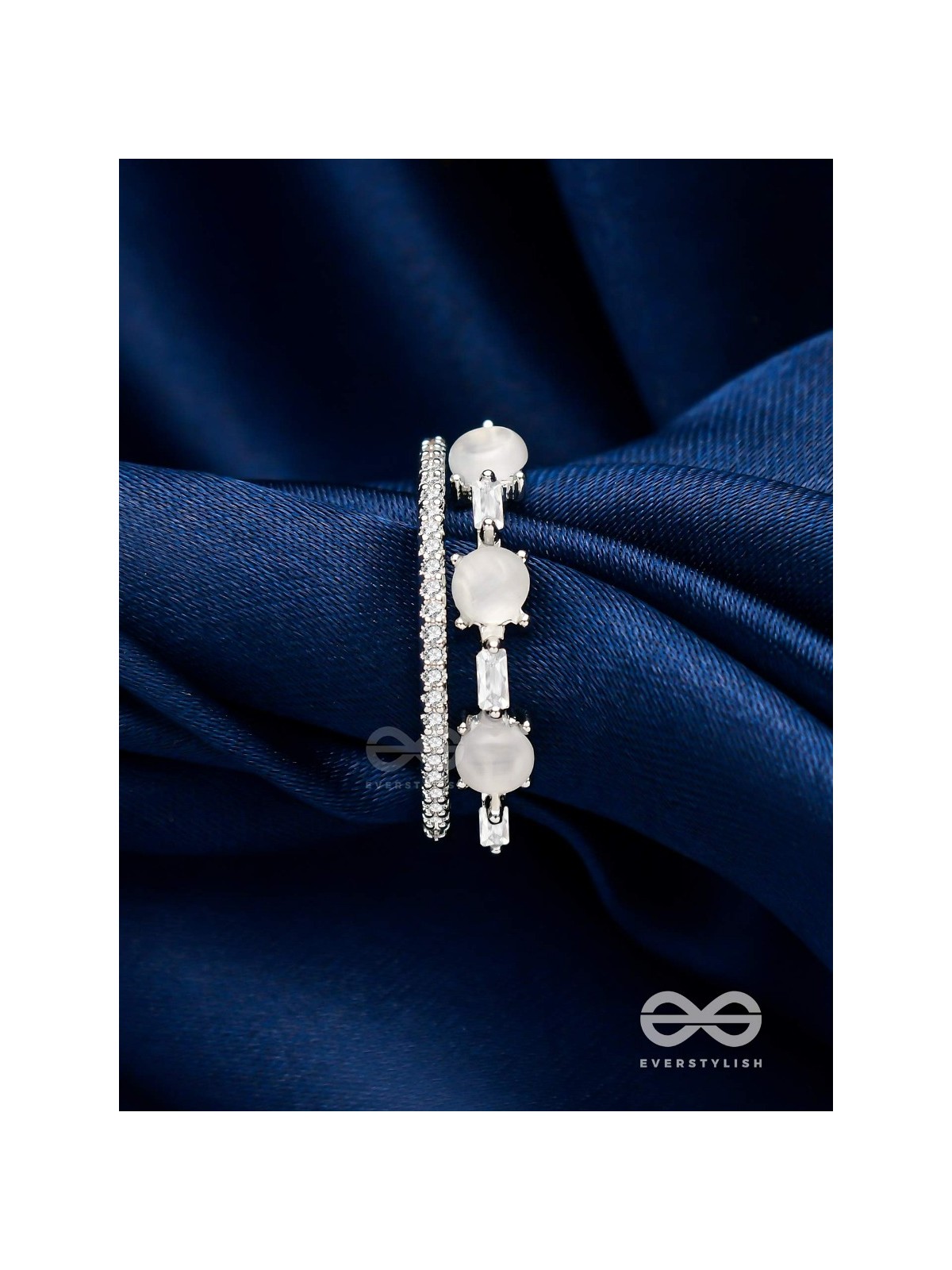 The Honoured Majesty - Silver Cubic Zirconia Ring (Adjustable)