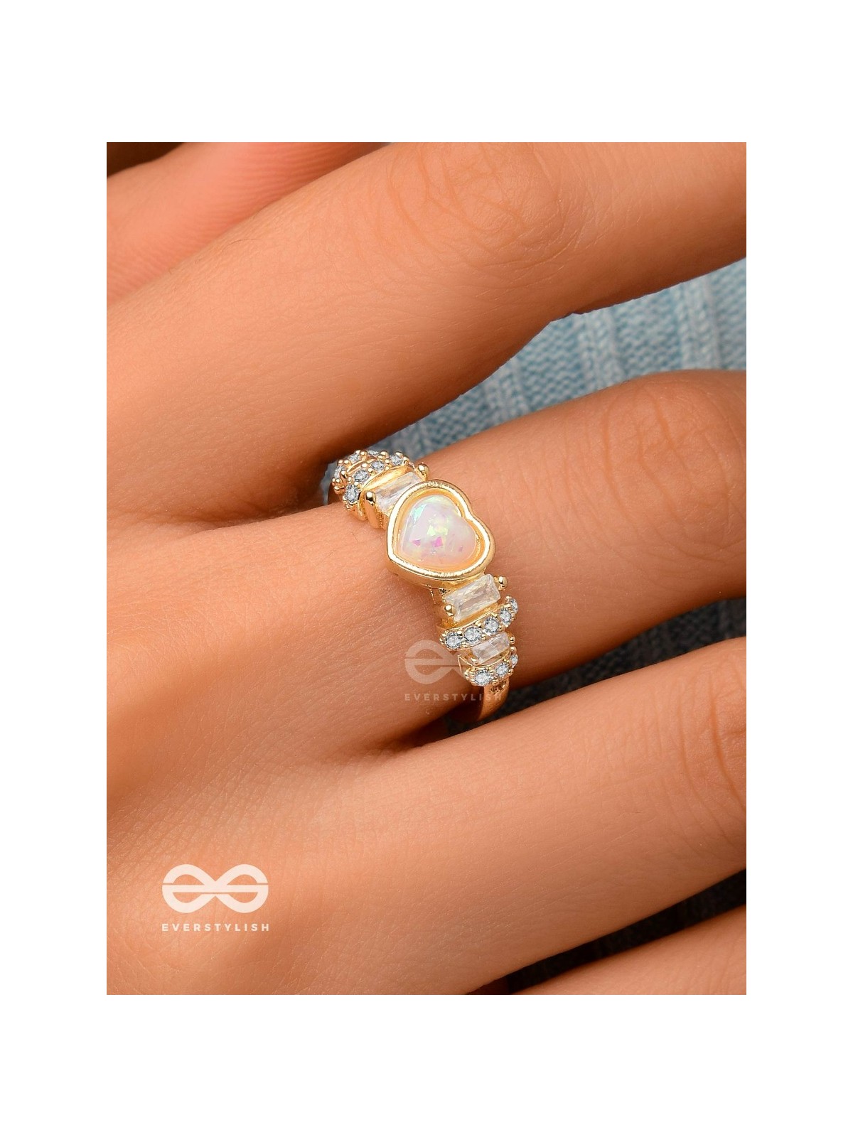 A Lover's Promise - Golden Cubic Zirconia Ring (Adjustable)