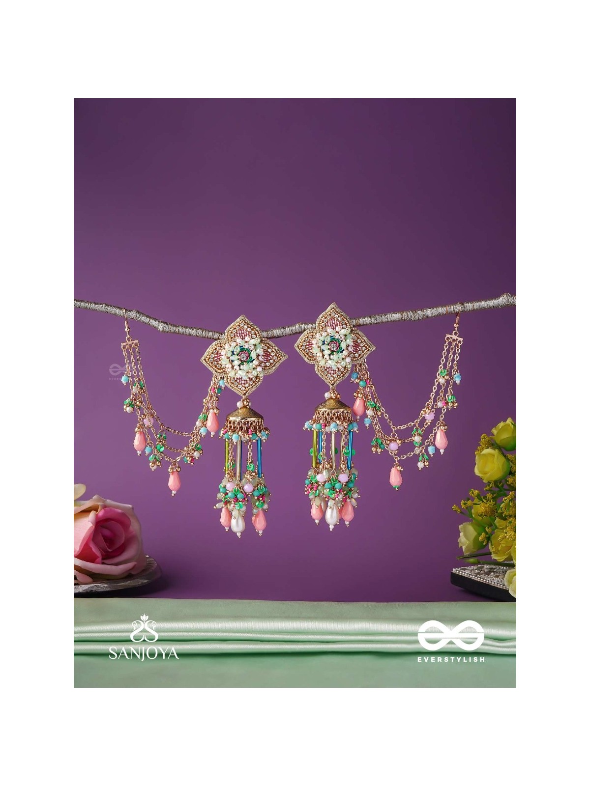 MANJUSUMANA - BEAUTIFUL BLOSSOM - MULTIPLE CHAIN EARRINGS EMBELLISHED WITH BEADWORK, A FLOWER MOTIF AND DANGLERS