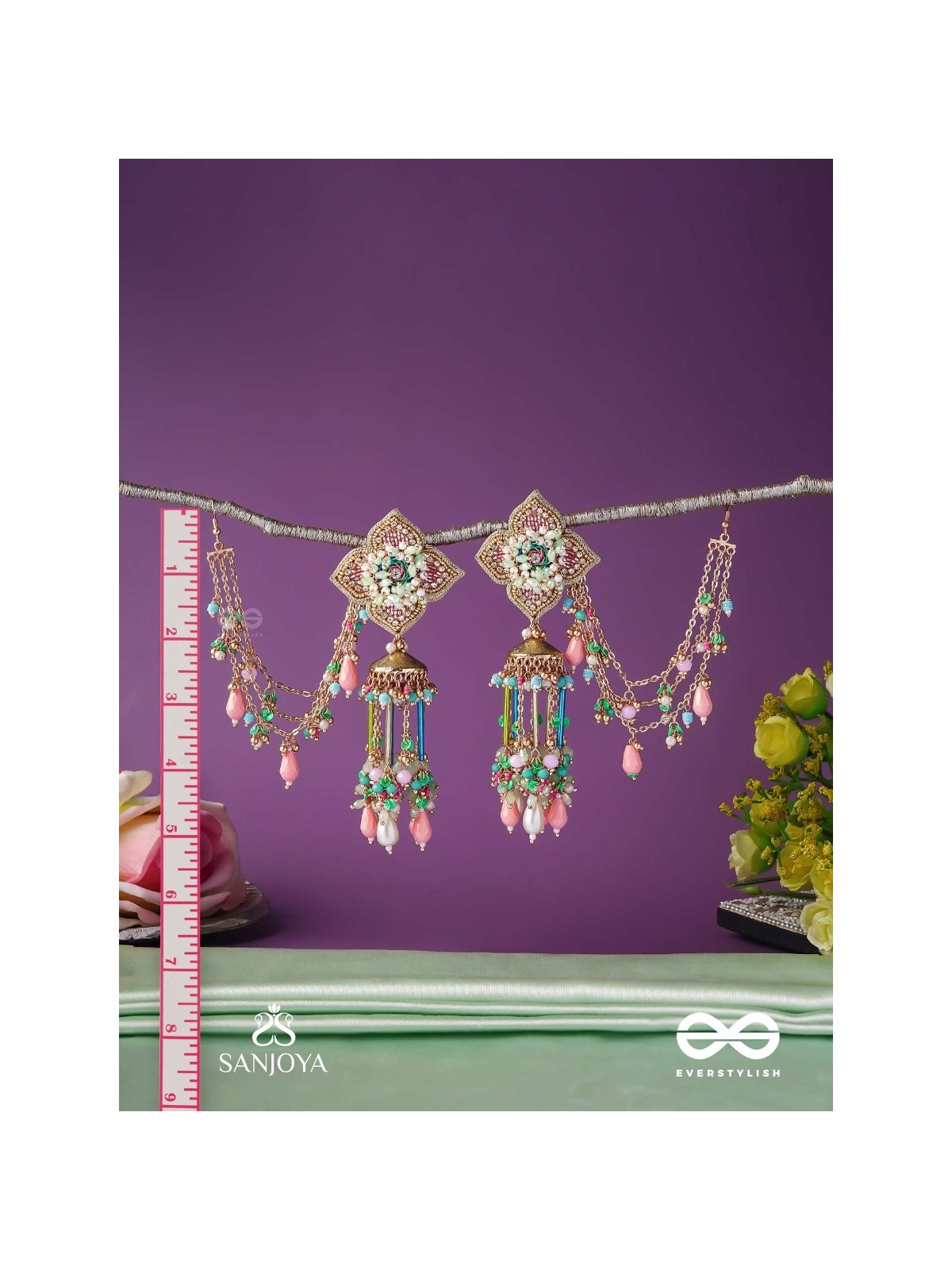 MANJUSUMANA - BEAUTIFUL BLOSSOM - MULTIPLE CHAIN EARRINGS EMBELLISHED WITH BEADWORK, A FLOWER MOTIF AND DANGLERS