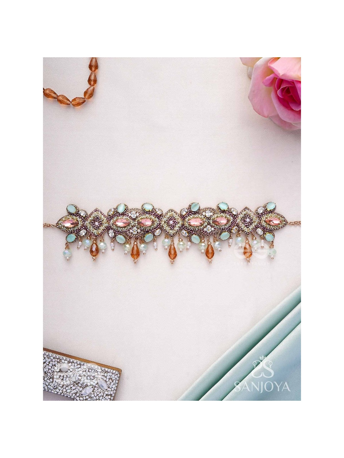 Maṇimalika- String of Jewels- Pastel-coloured choker with Beads & Gemstones set in a delicate pattern.