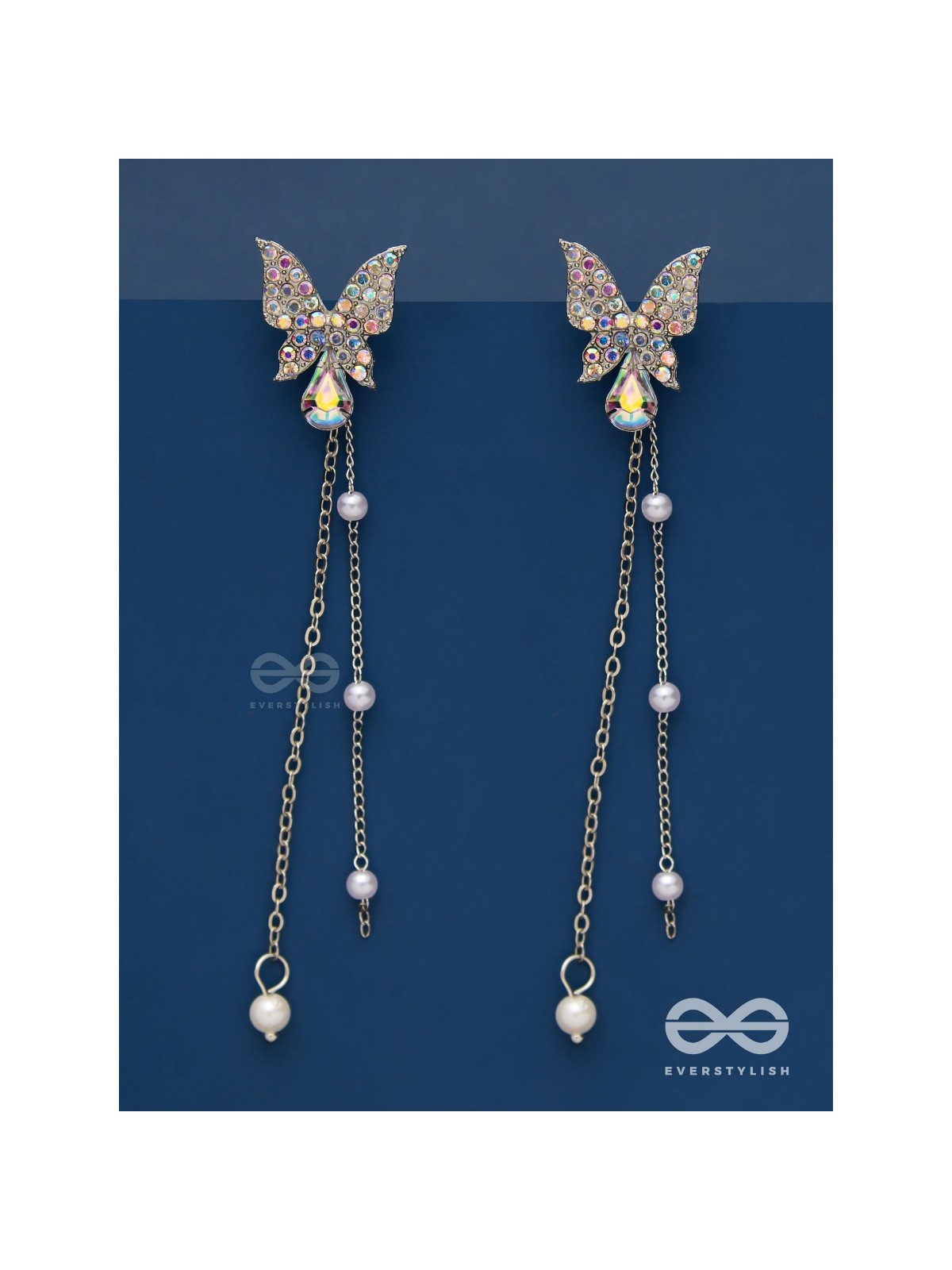 Morning mist- Butterfly dangling earrings 