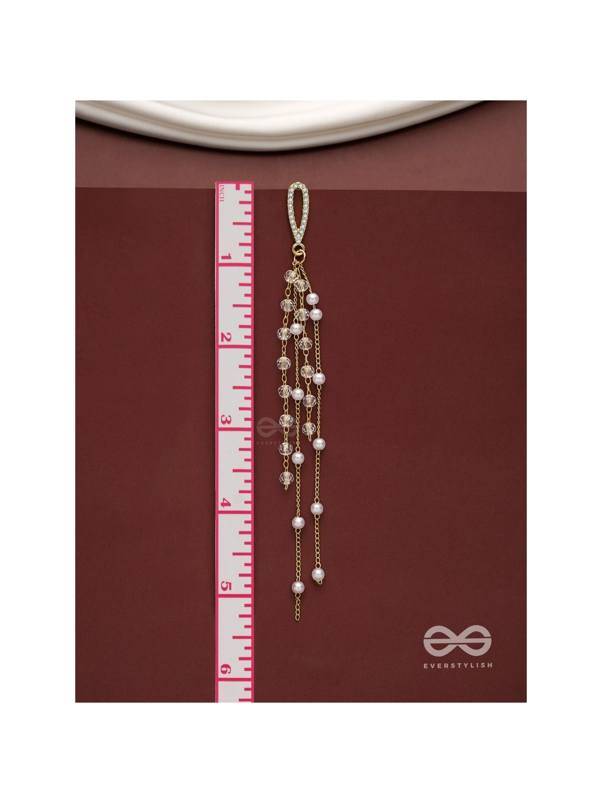 Glass sprinklings - Dangling golden bead earrings 