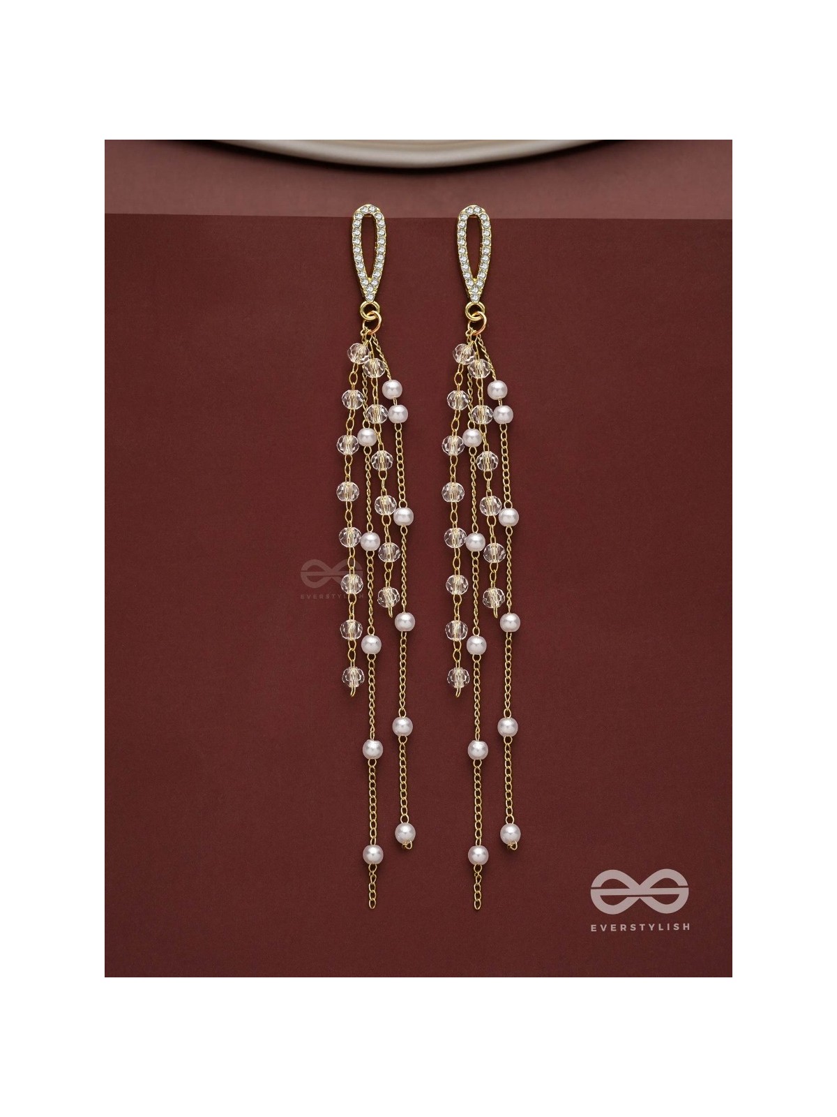 Glass sprinklings - Dangling golden bead earrings 