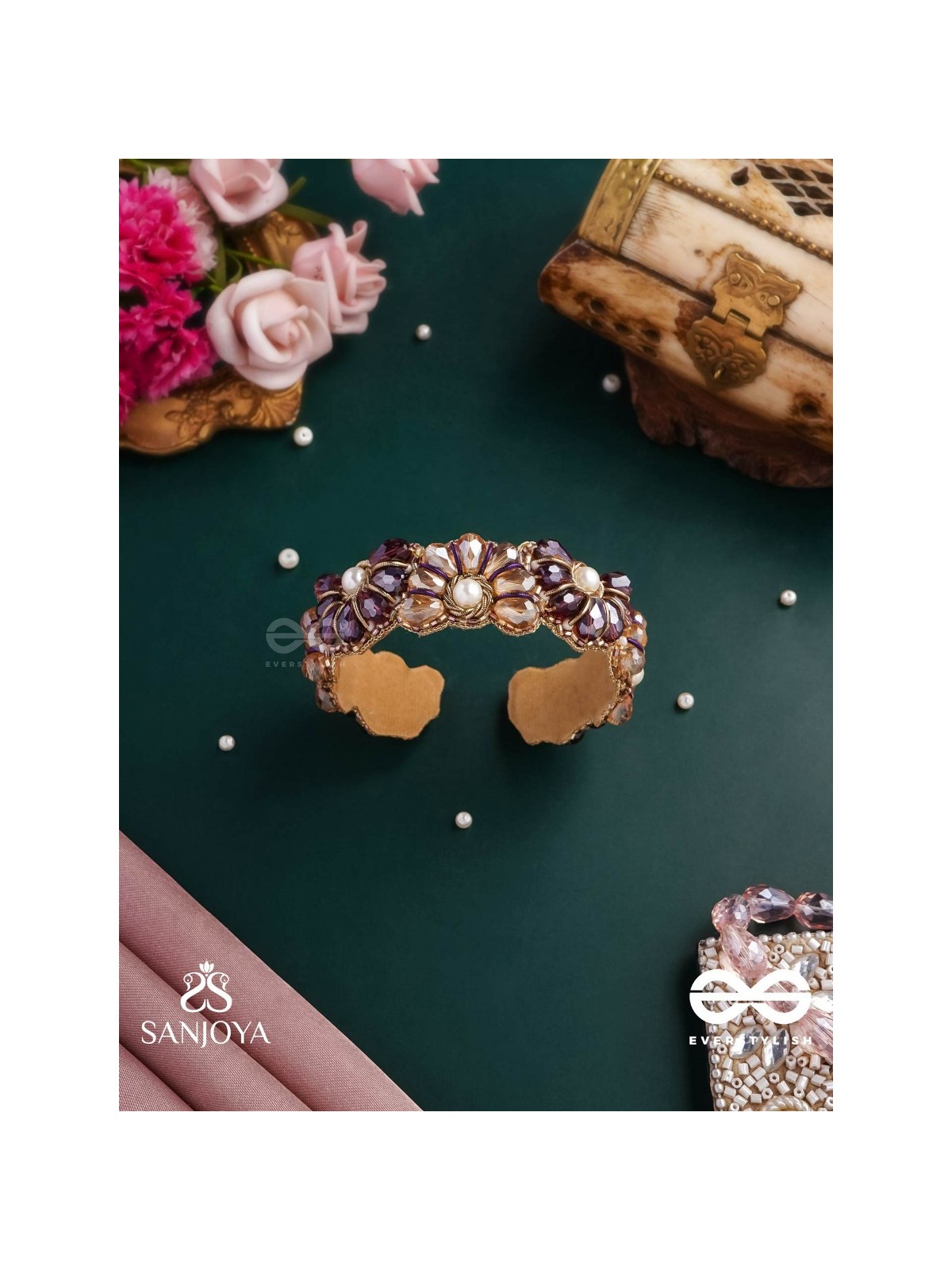 SHYAMALIKA – DARK BLOOM A FLORAL-INSPIRED BRACELET ADORNED WITH DARK-HUED GEMSTONES AND PEARLS