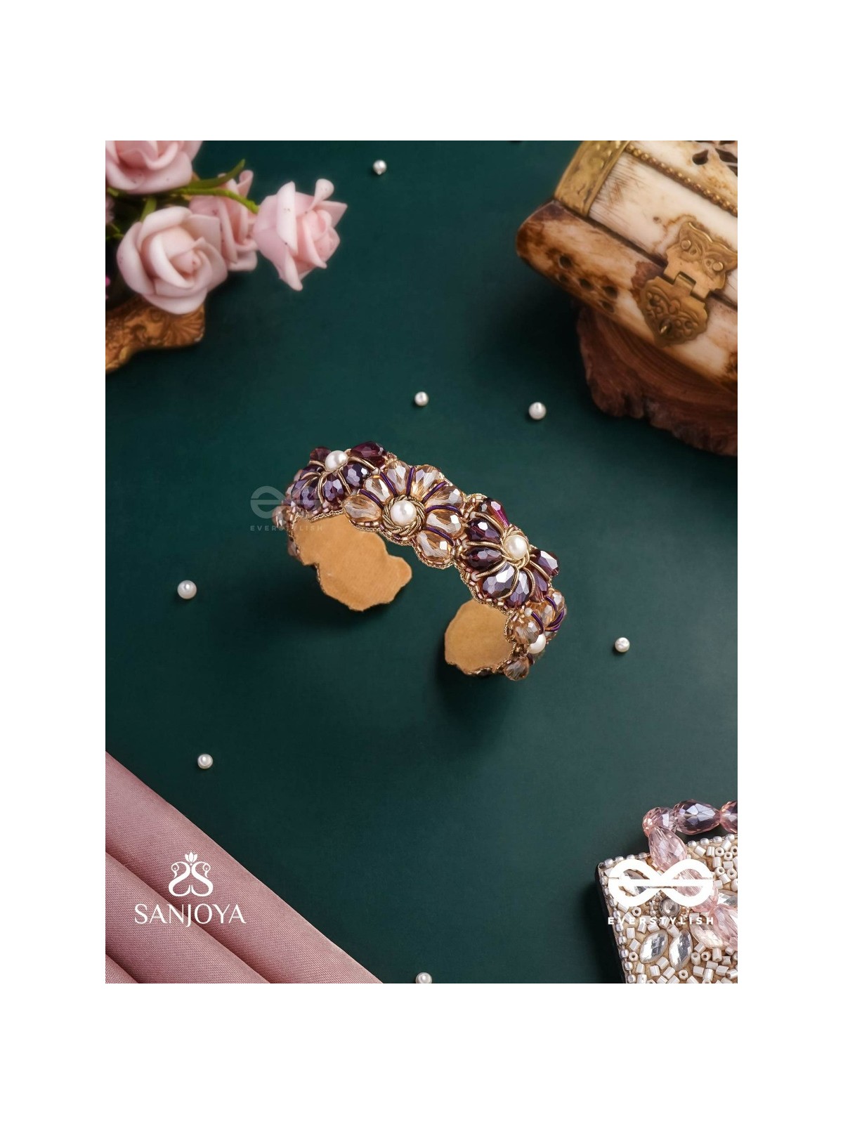 SHYAMALIKA – DARK BLOOM A FLORAL-INSPIRED BRACELET ADORNED WITH DARK-HUED GEMSTONES AND PEARLS