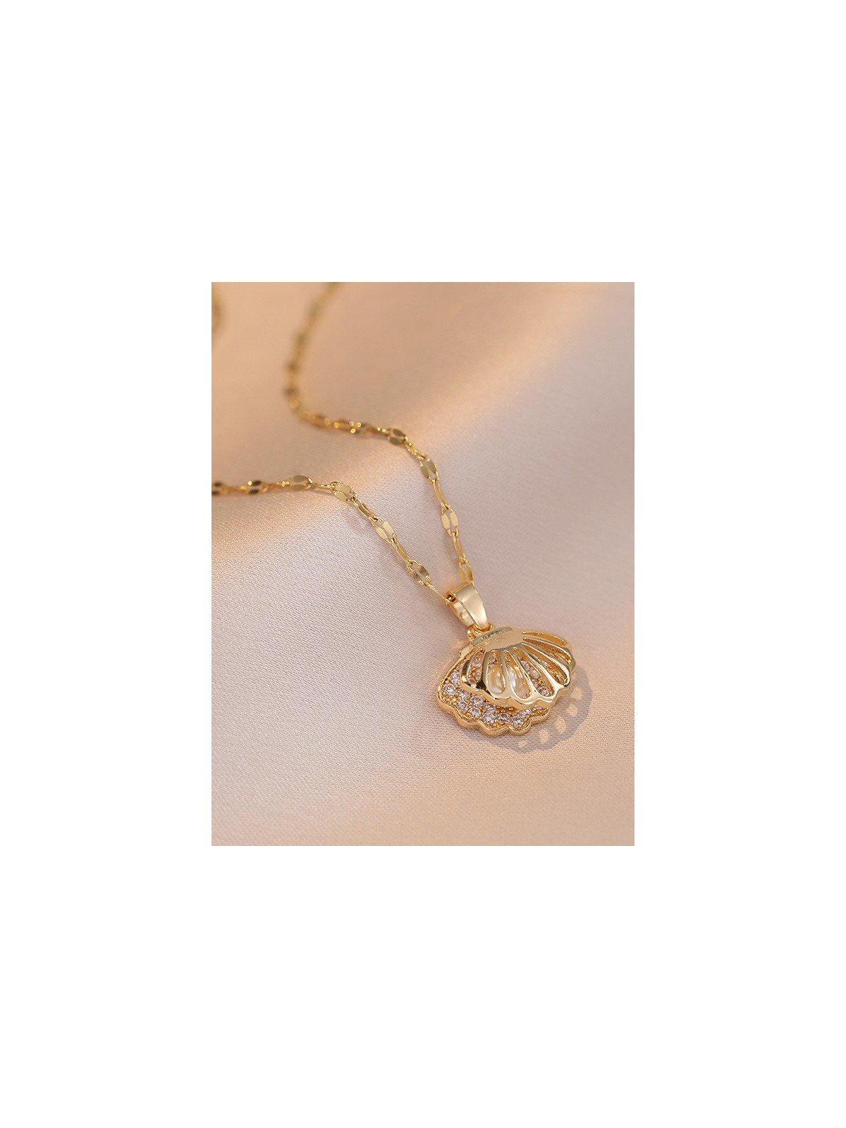Golden Seashell - Pearl Embellished Pendant