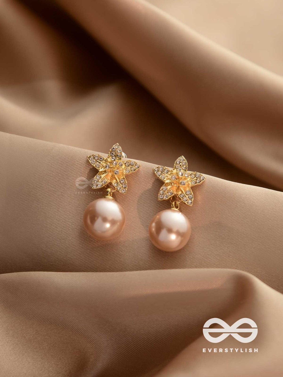 Twinkle Glow - Starry Pearl Earrings
