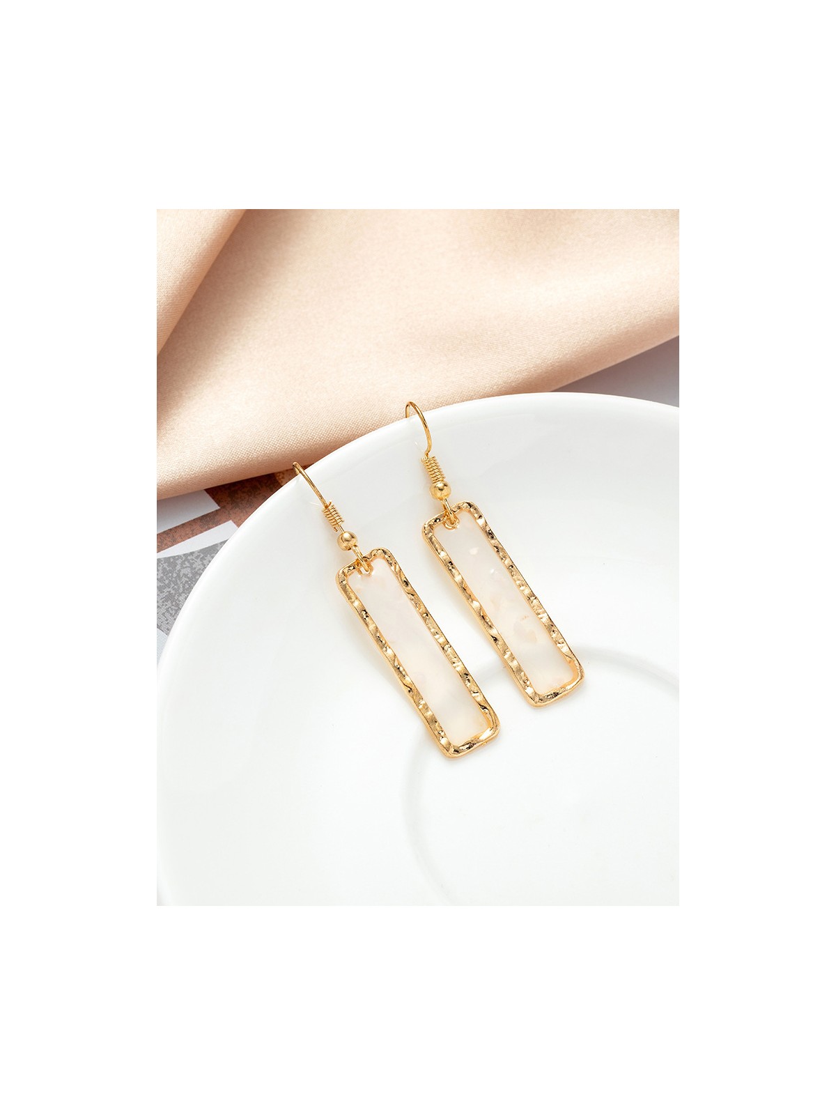 GOLDEN MIRAGE - GLITTER RESIN EARRINGS