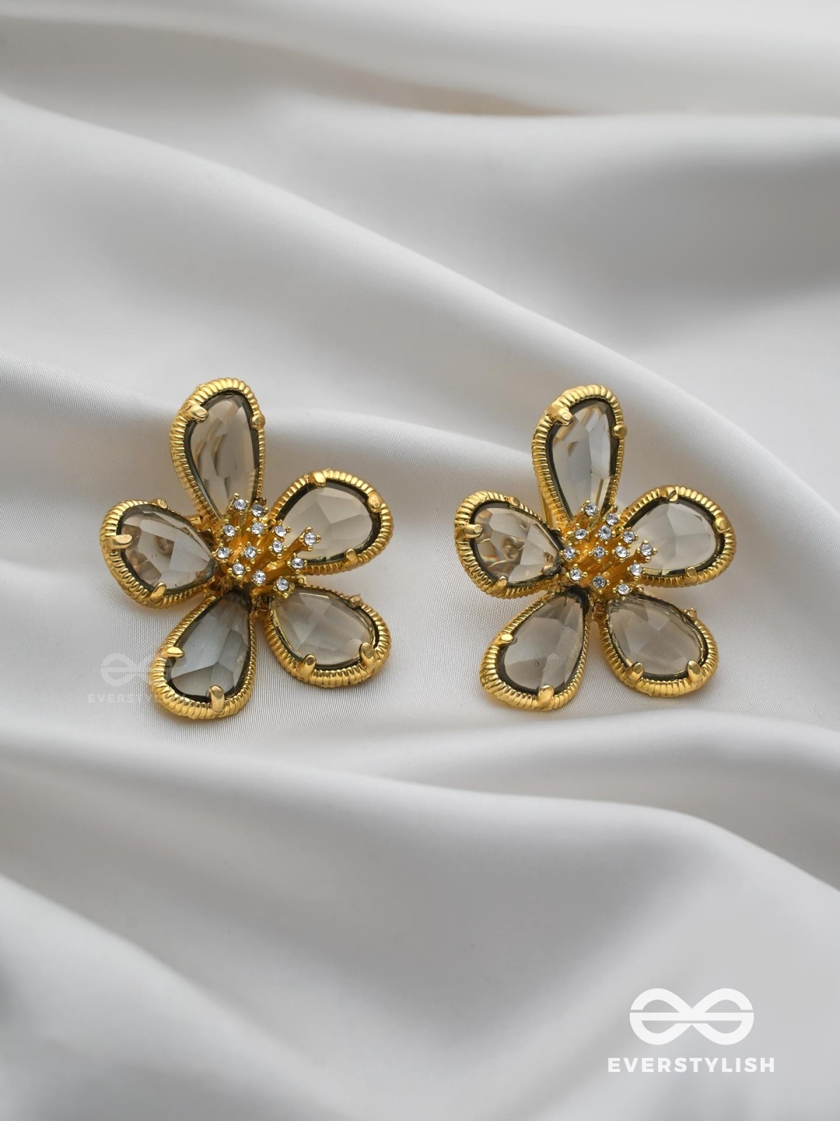 CRYSTAL GLOW - GLASS EARRINGS INLAID WITH CUBIC ZICRONIA STONES