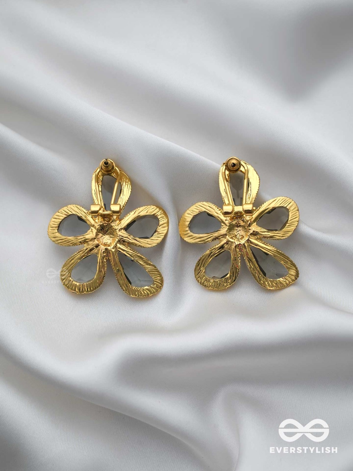 CRYSTAL GLOW - GLASS EARRINGS INLAID WITH CUBIC ZICRONIA STONES