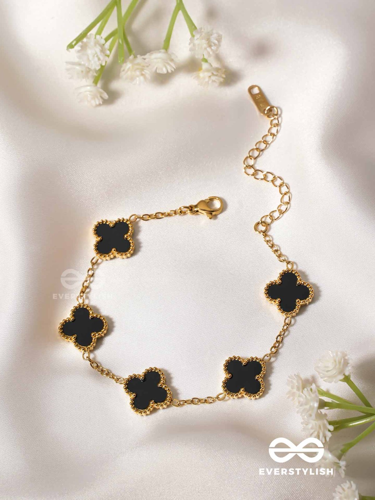 GOLDEN BLACK CLOVER - HOLOGRAPHIC STAINLESS STEEL 18K GOLD PLATED ANTI TARNISH BRACELET