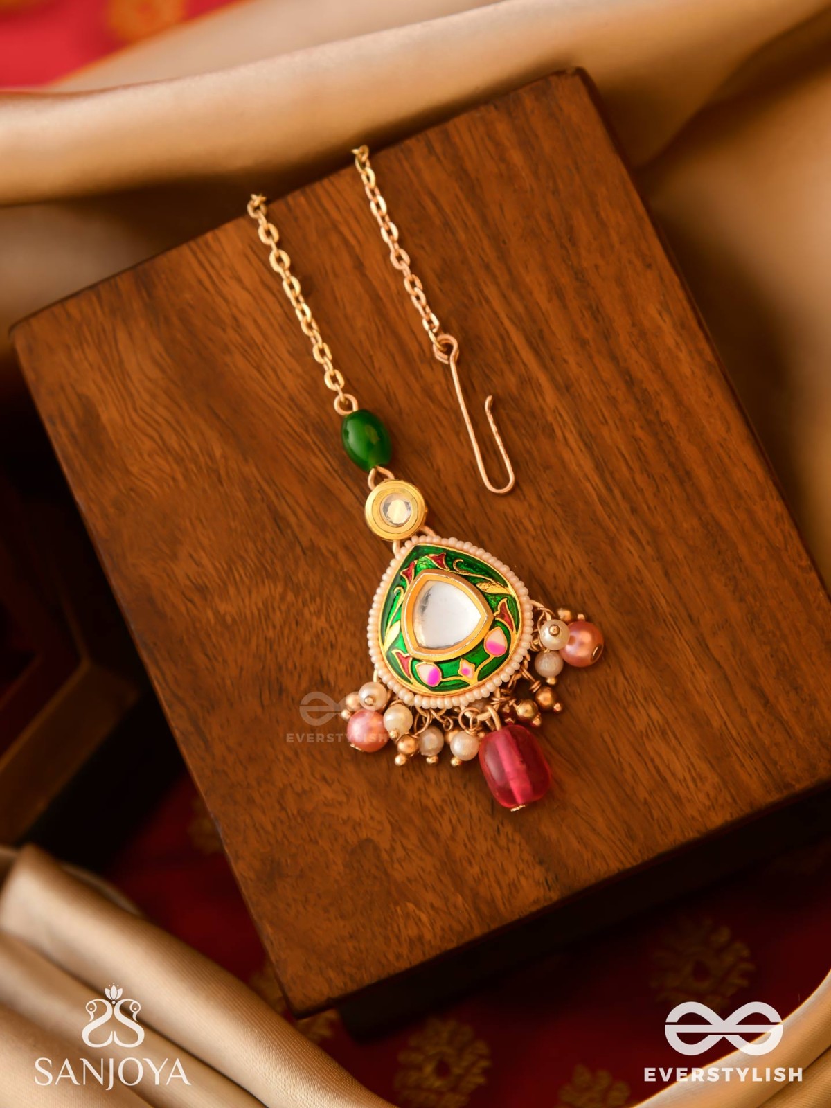 KIRANMALA – GARLAND OF RAYS- EXQUISITE ENAMELLED KUNDAN MAANGTIKA WITH MULTICOLORED DROPS AND PEARLS