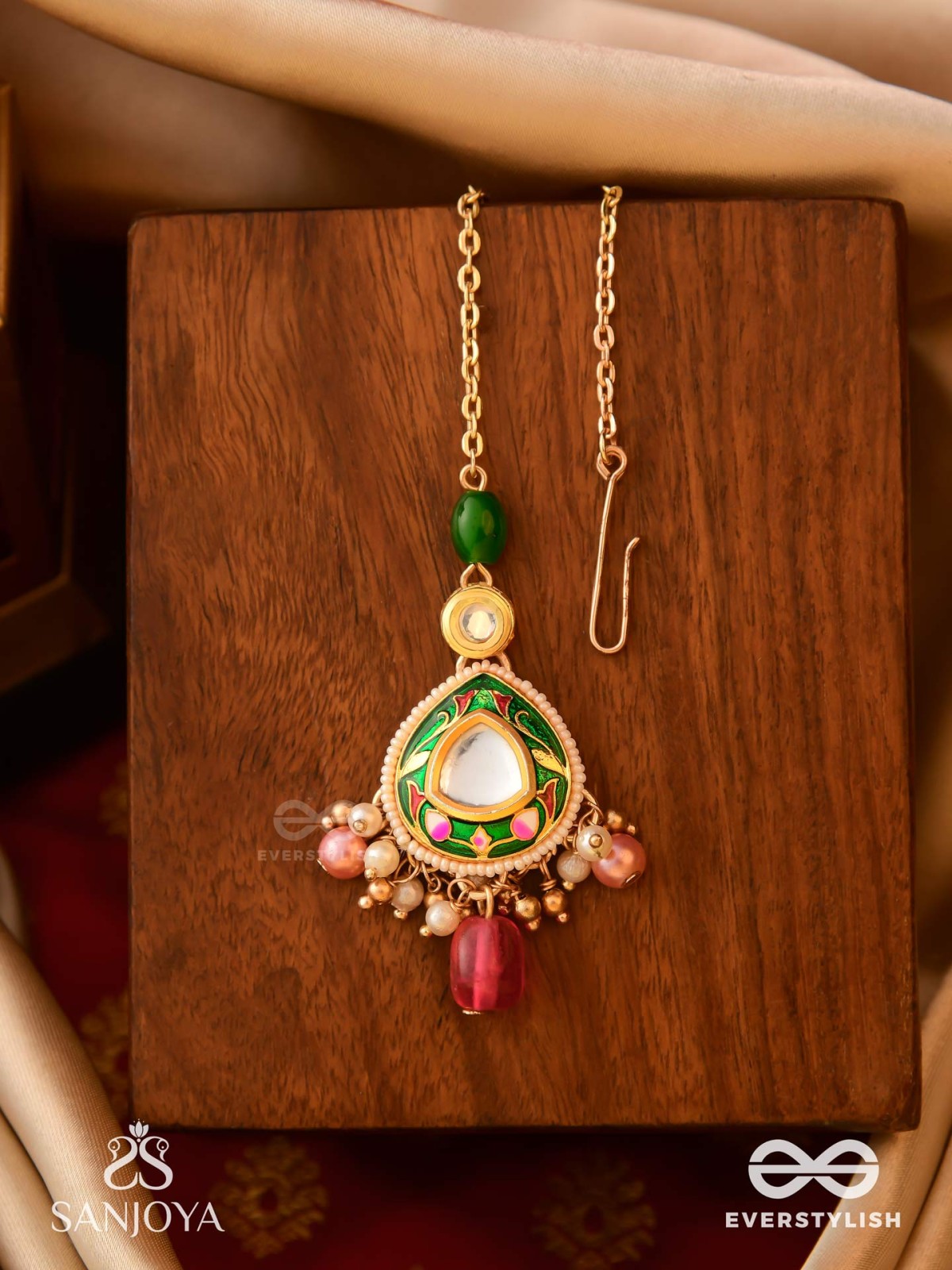 KIRANMALA – GARLAND OF RAYS- EXQUISITE ENAMELLED KUNDAN MAANGTIKA WITH MULTICOLORED DROPS AND PEARLS