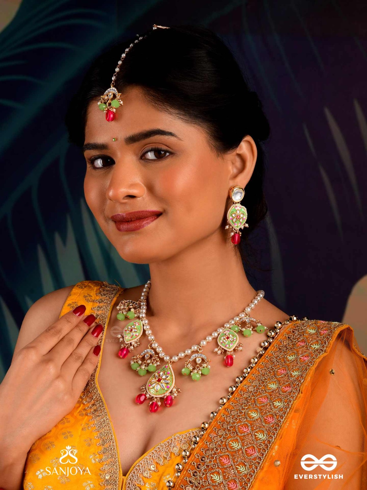 TARUNYA - YOUTHFUL CHARM - HANDMADE KUNDAN SET WITH NECKLACE, EARRINGS AND MAANGTIKA