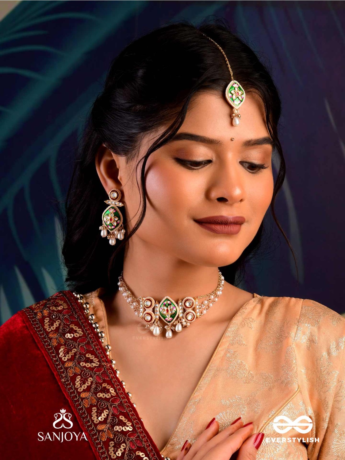 HARINAKSHI - DOE-EYED BEAUTY - GRACEFUL HANDCRAFTED KUNDAN MAANGTIKA WITH POLKI ACCENTS AND PEARL DETAILS