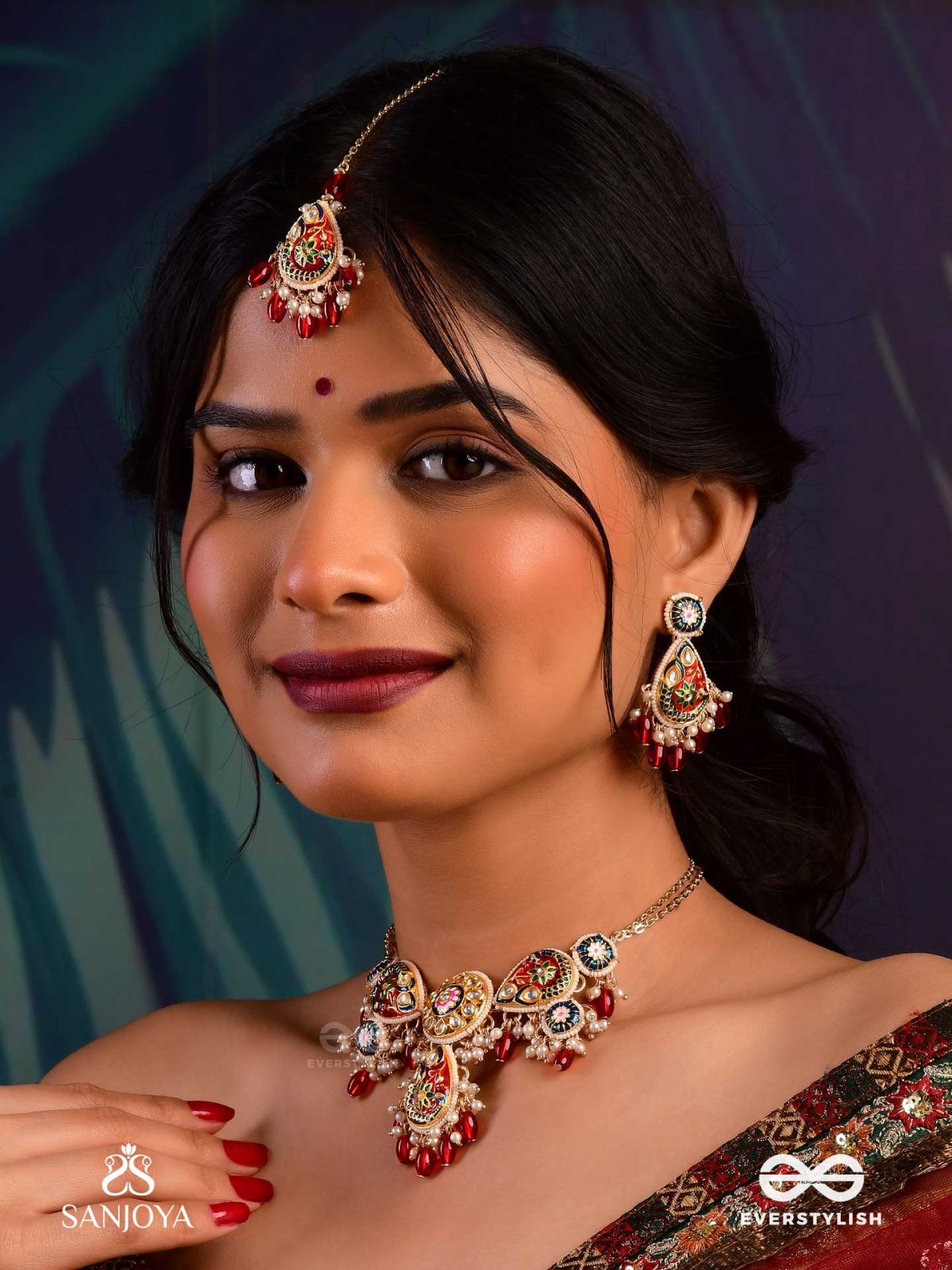 SUVARNAPUSHPA - GOLDEN BLOSSOM - LUXURIOUS HERITAGE KUNDAN MAANGTIKA WITH RED AND BLUE ENAMEL WORK, PEARLS AND BEADS