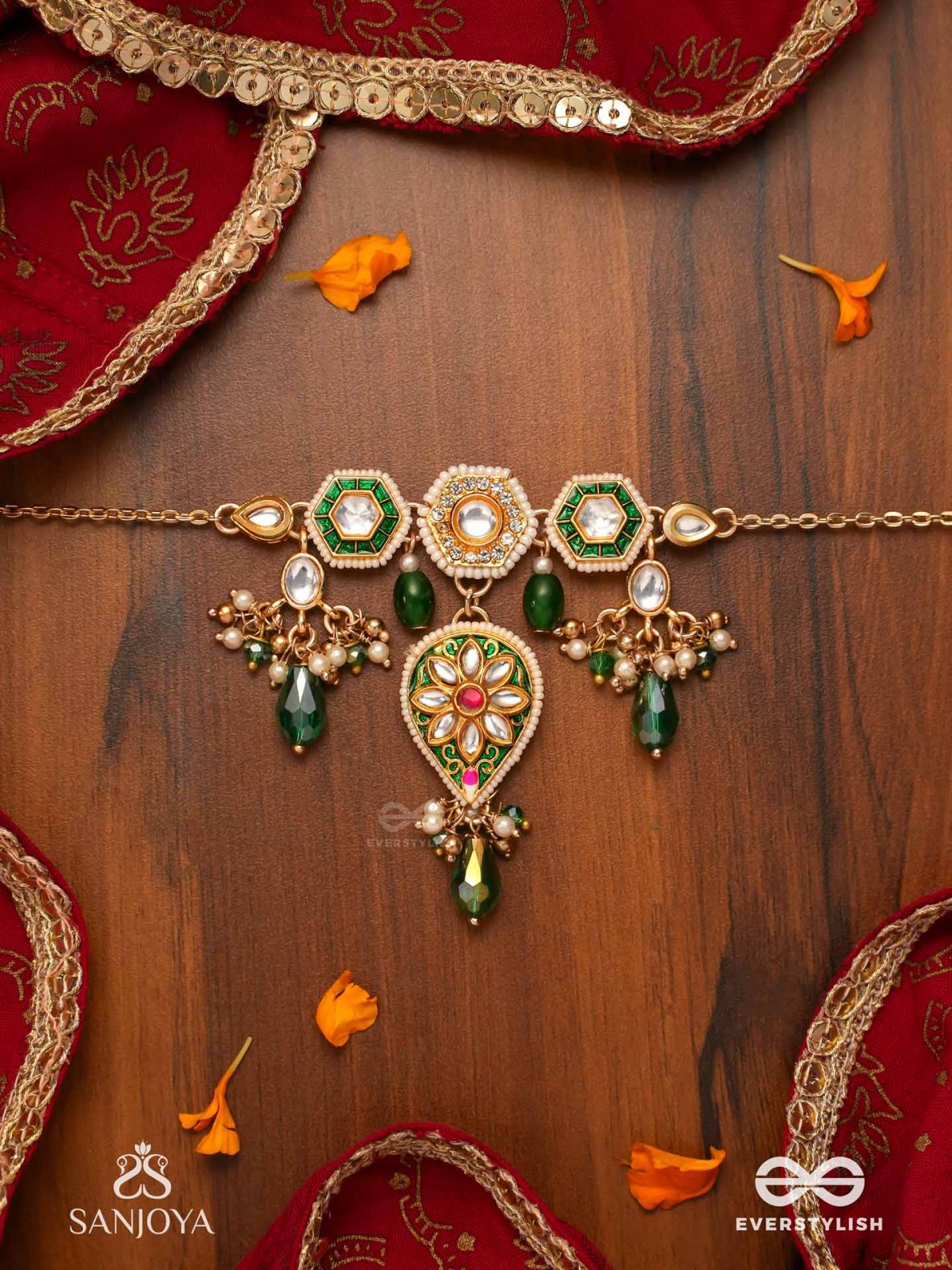 JALNIDHI - OCEAN’S TREASURE - HANDCRAFTED KUNDAN NECKLACE WITH GREEN GEMSTONES AND GOLDEN DETAILS