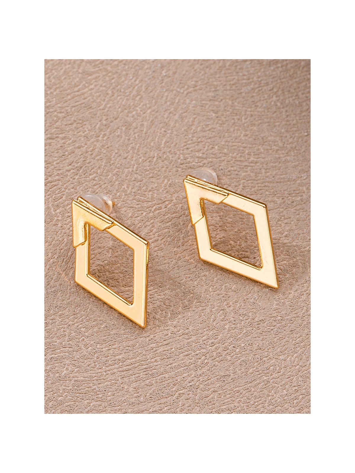 PRISM CHARM-CASUAL DAILY WEAR STUDS