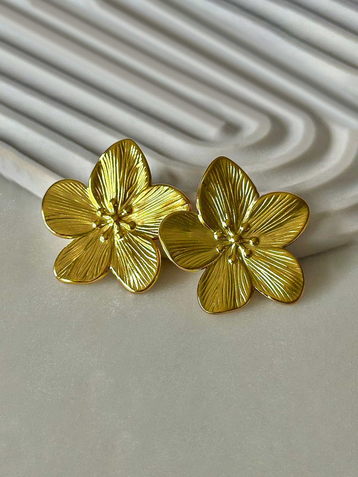 GOLDEN PETAL-  ELEGANT GOLD FLOWER STUDS