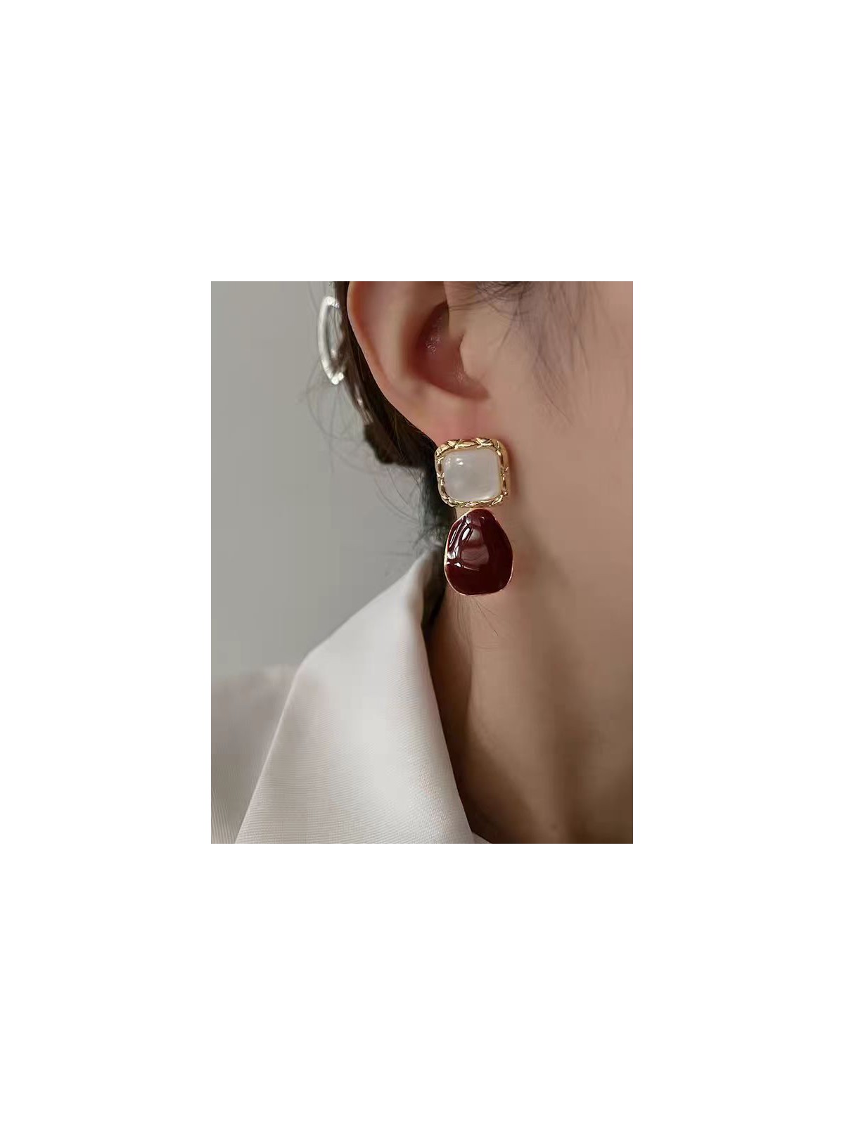 SCARLET LUSTRE- CLASSY DUAL-TONE DROP EARRINGS