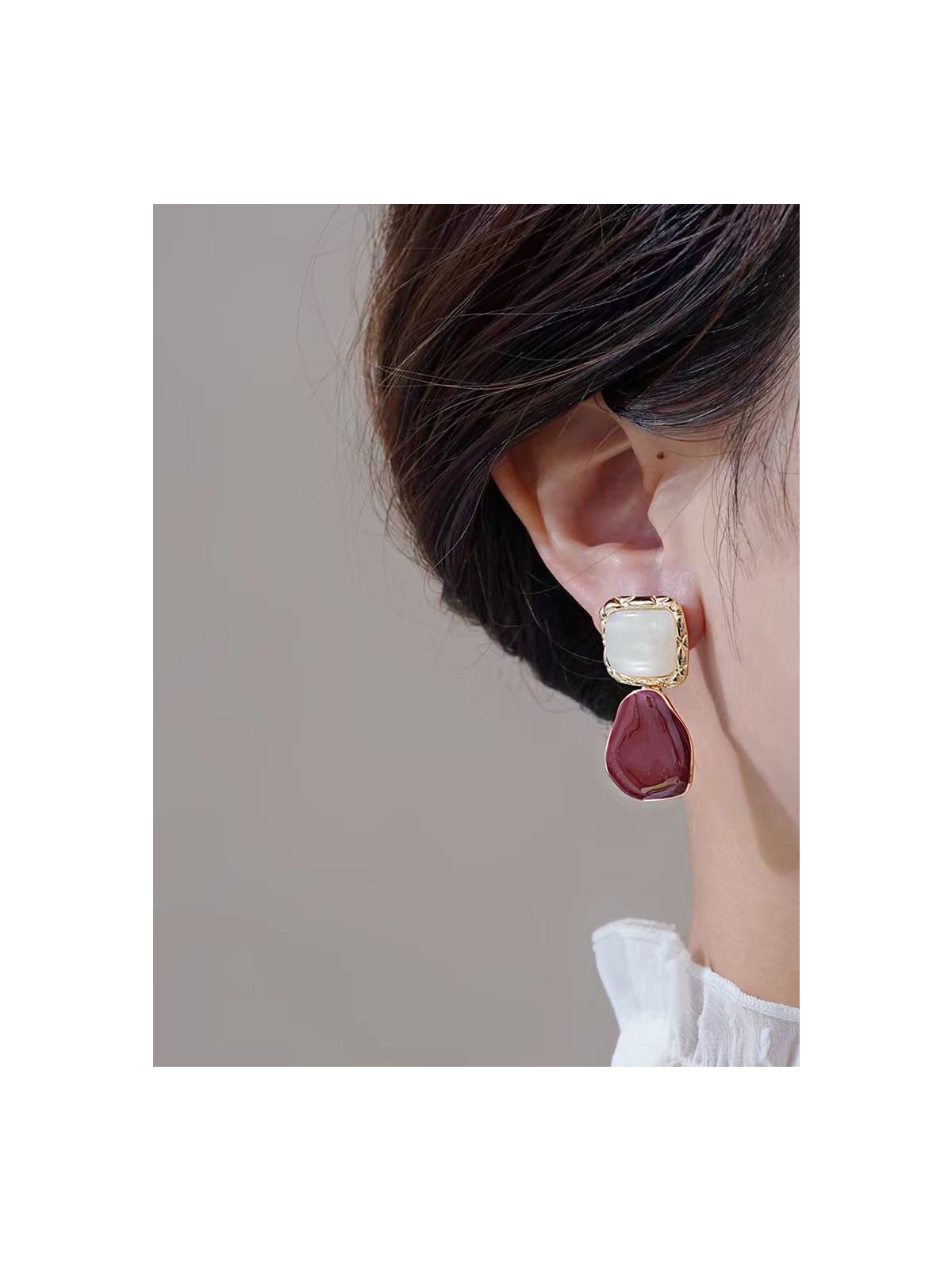SCARLET LUSTRE- CLASSY DUAL-TONE DROP EARRINGS