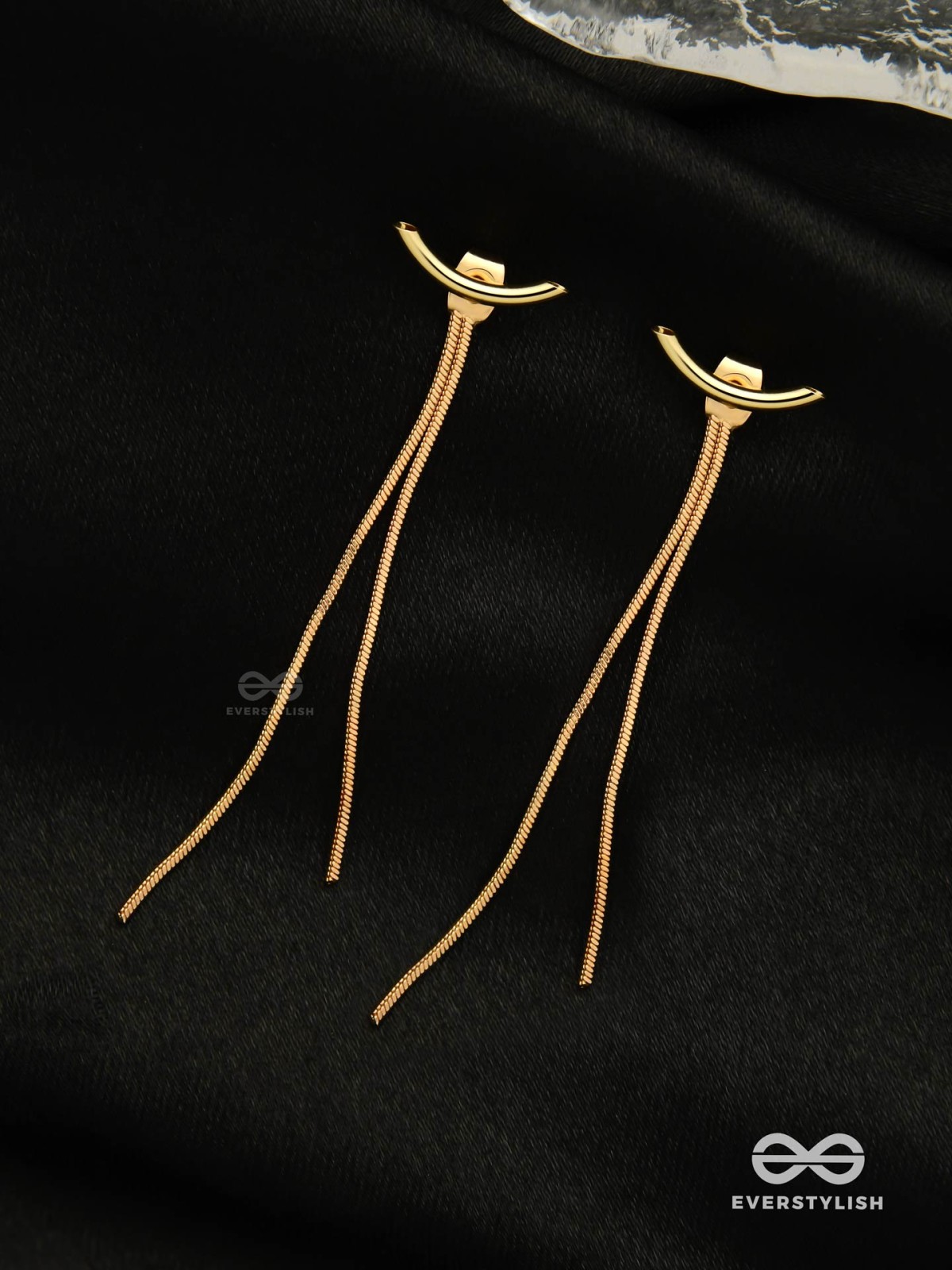 MIRAGE FLOW- SOPHISTICATED AND LUXURIOUS DROP EARRINGS