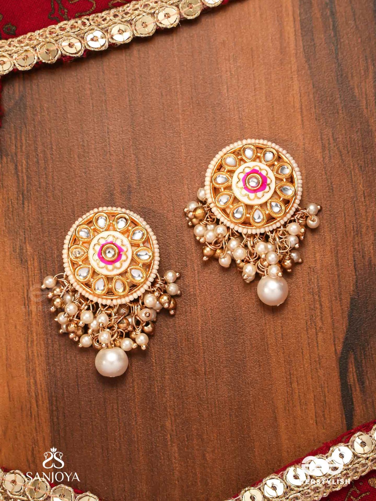 KSHIRANILA - MILKY SKY - ELEGANT KUNDAN PEARL EARRINGS WITH A CENTRAL ROUND POLKI ENAMEL DETAIL