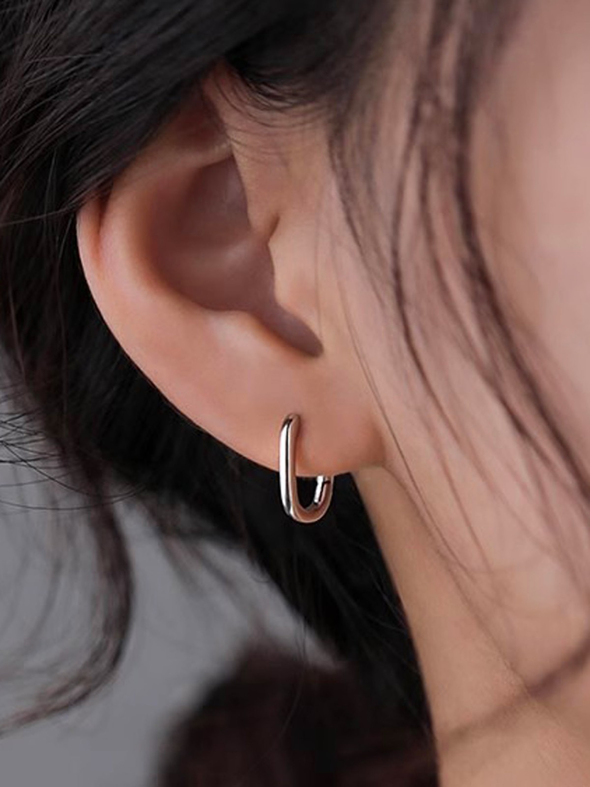 GLINT HOOPS-  MINIMALISTIC SILVER HOOPS