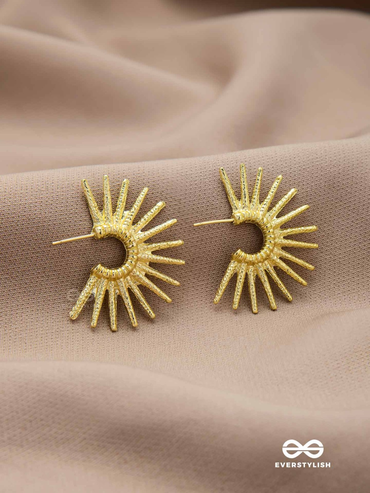 SUNLIT GLORY- GLISTENING SPIKED HOOPS