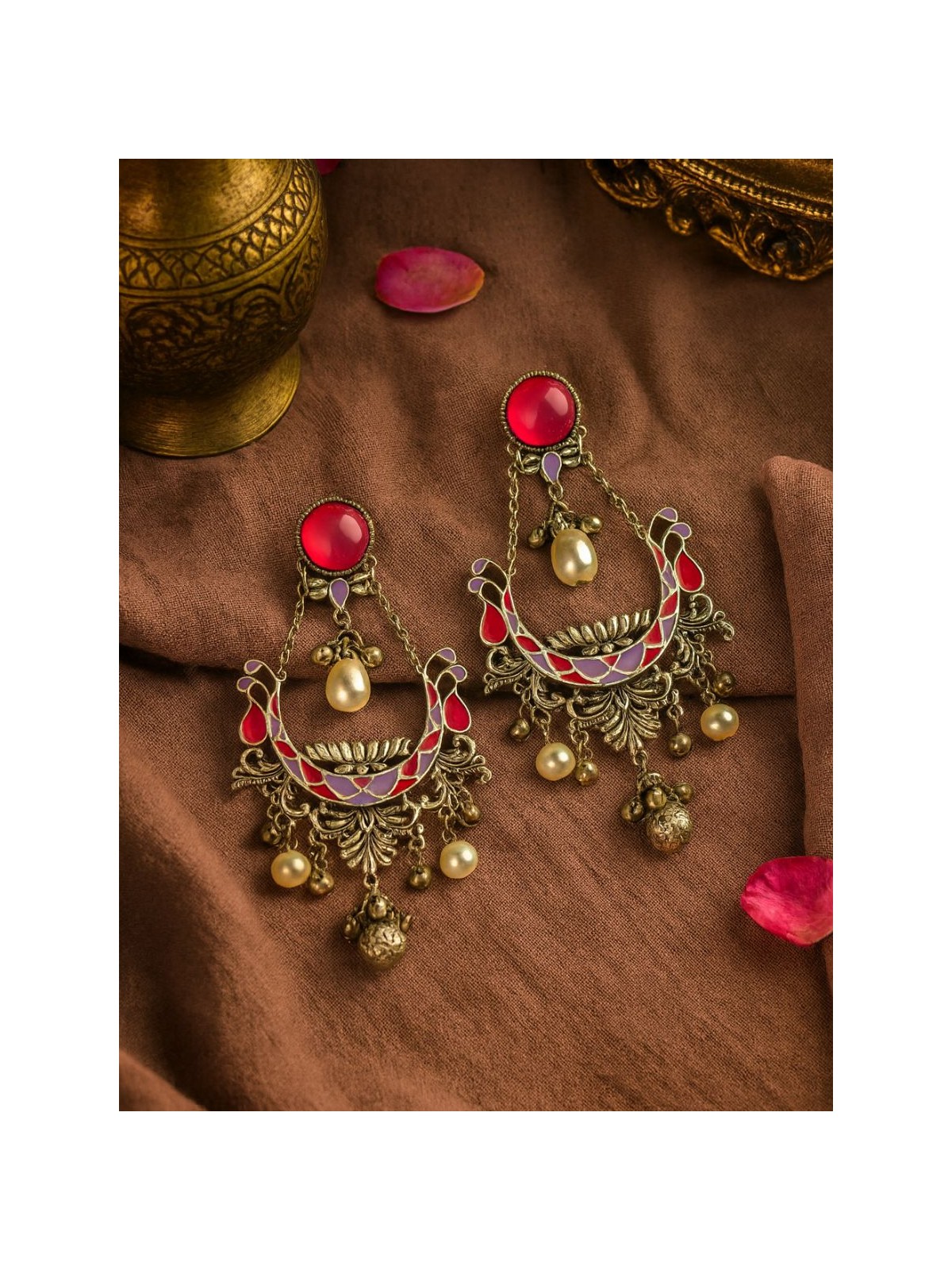 VINTAGE FLAIR – DETAILED OXIDISED EARRINGS