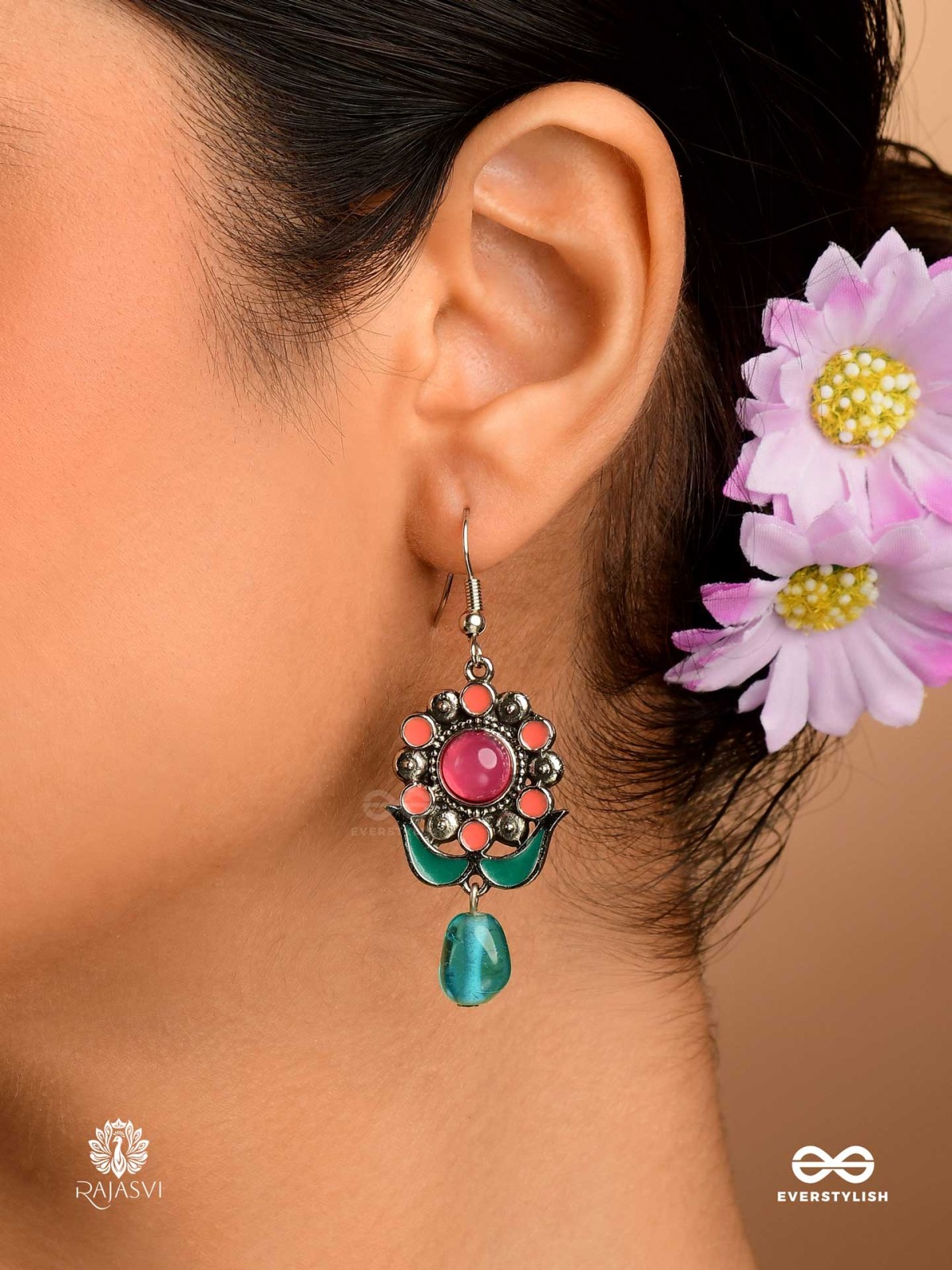BLOOM BURST – RED ENAMEL FLOWER EARRING