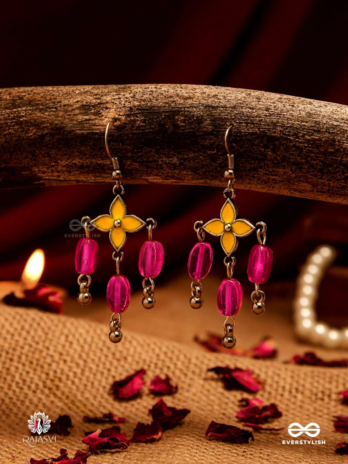 SUMMER SWAY - FUCHSIA BEADED EARRING