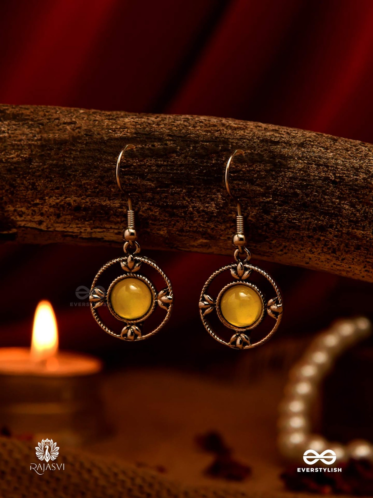 SUN HALO - MINIMAL OXIDISED EARRING