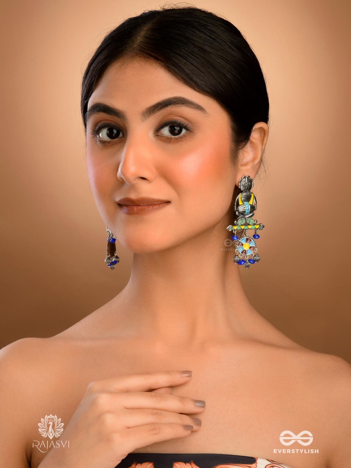 VILLAGE WHIRL - TRIBAL OXIDISED EARRING