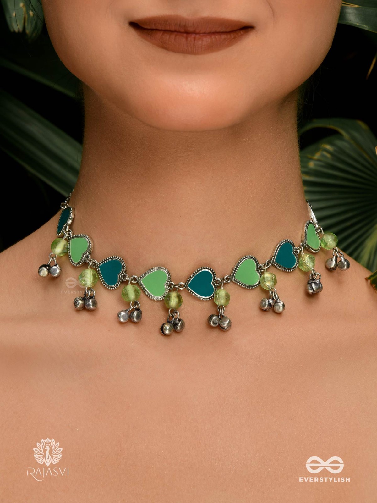 MINTY HEARTS  –  GREEN ENAMEL HEART CHOKER