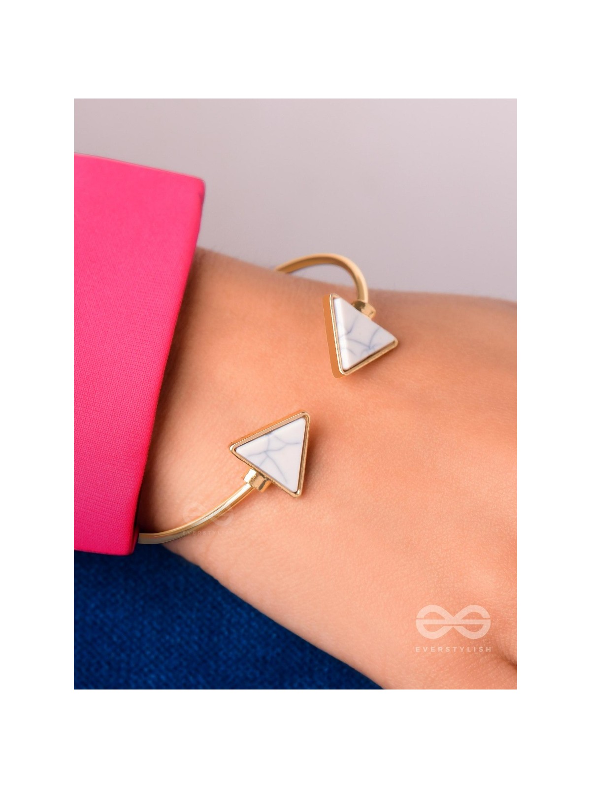 The Gorgeous Charmer- Marble Triangles Bracelet - White