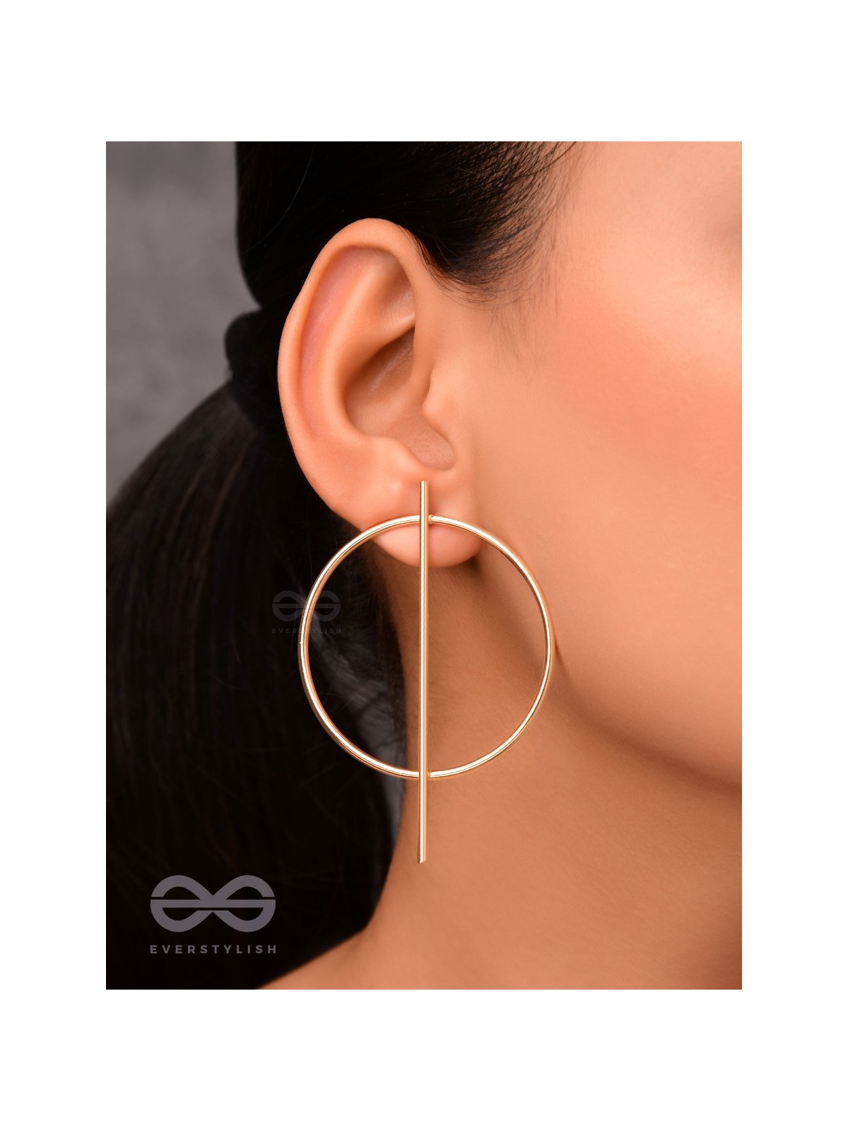An Elegant Delight Golden Geometric Earrings