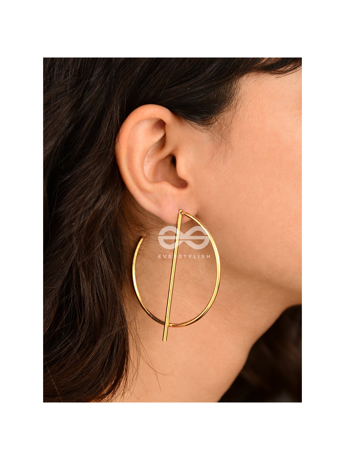 Simply Elegant Golden Geometric Earrings