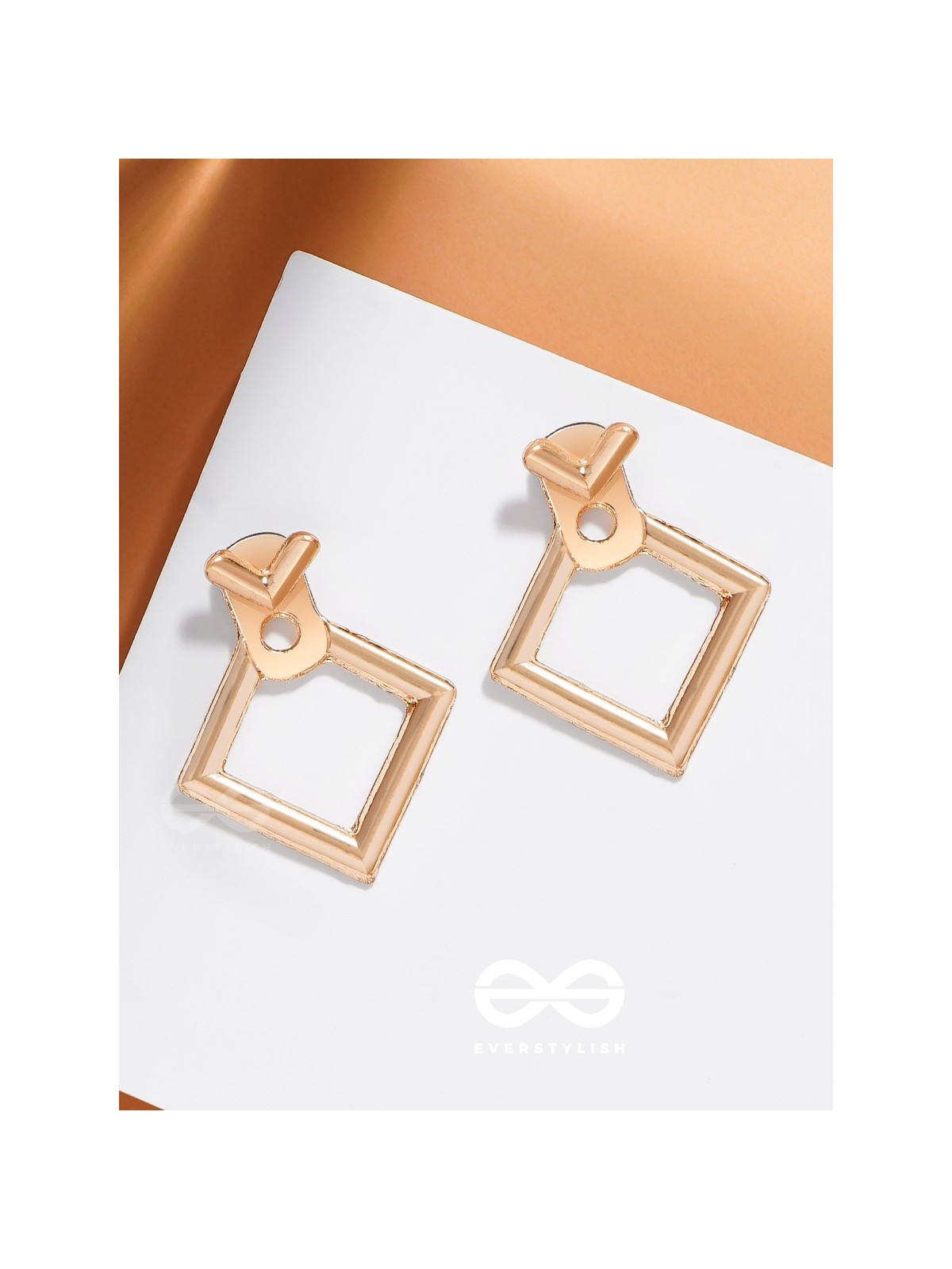 The modern girl’s intriguing artistic ear-jackets