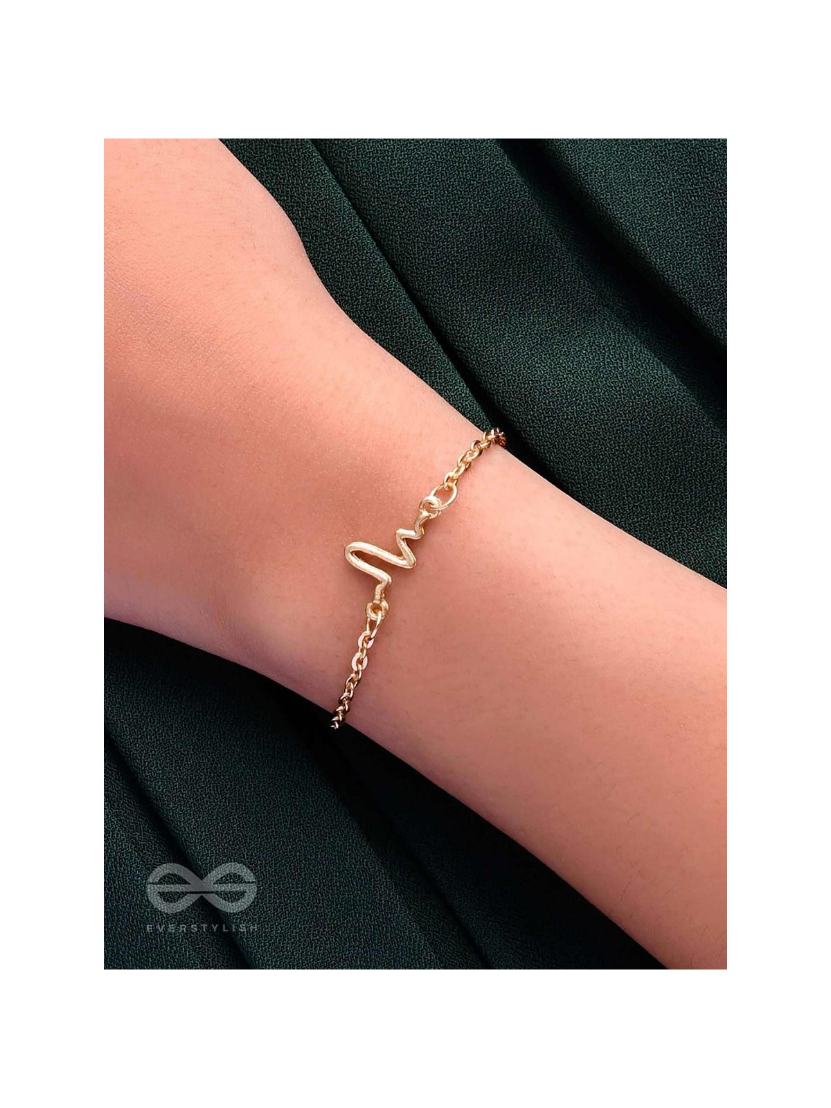 The Elegant Casual Heartbeat Bracelet- Golden