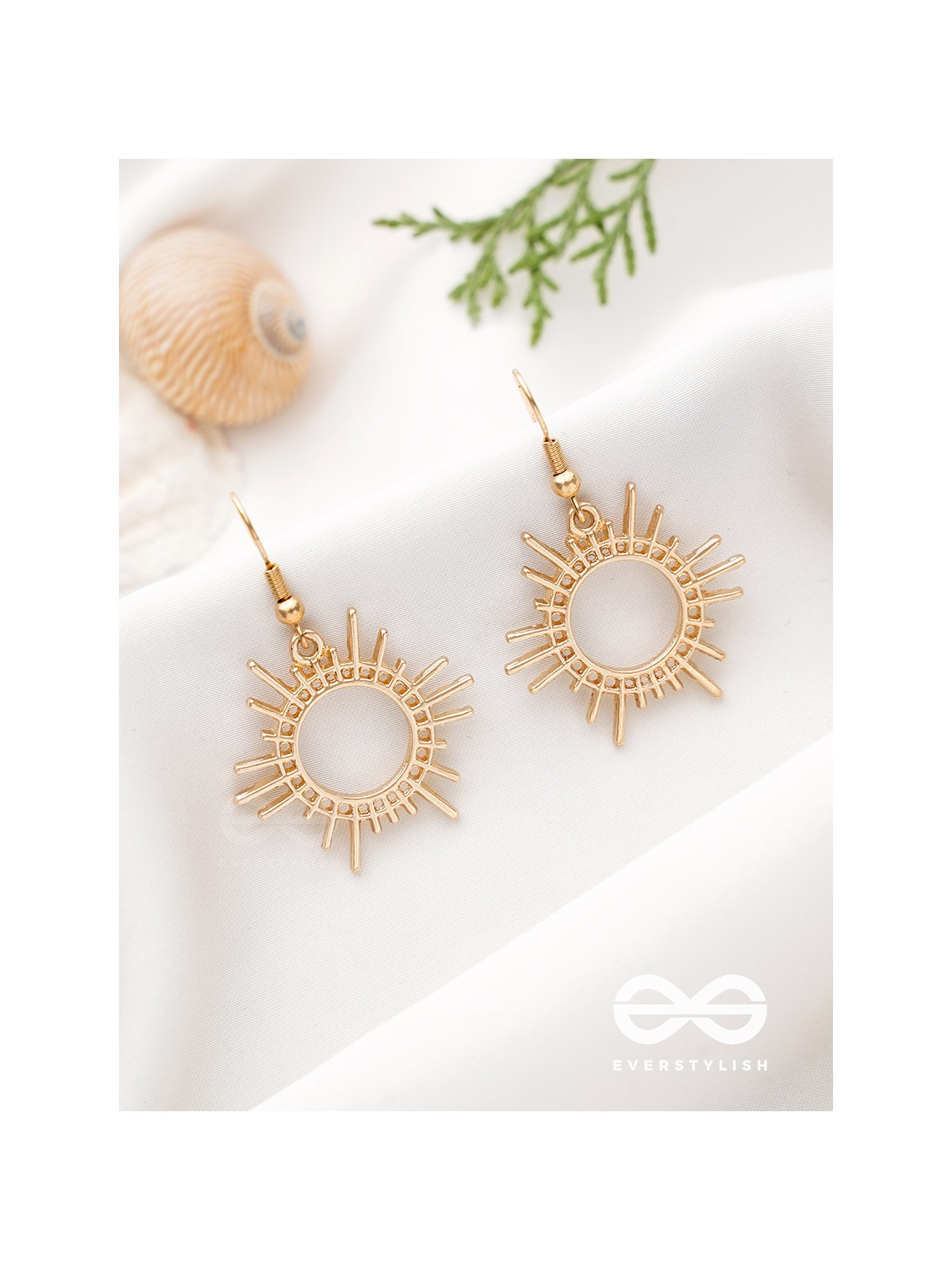 The Cute Little Sun - Golden Elegant Earrings