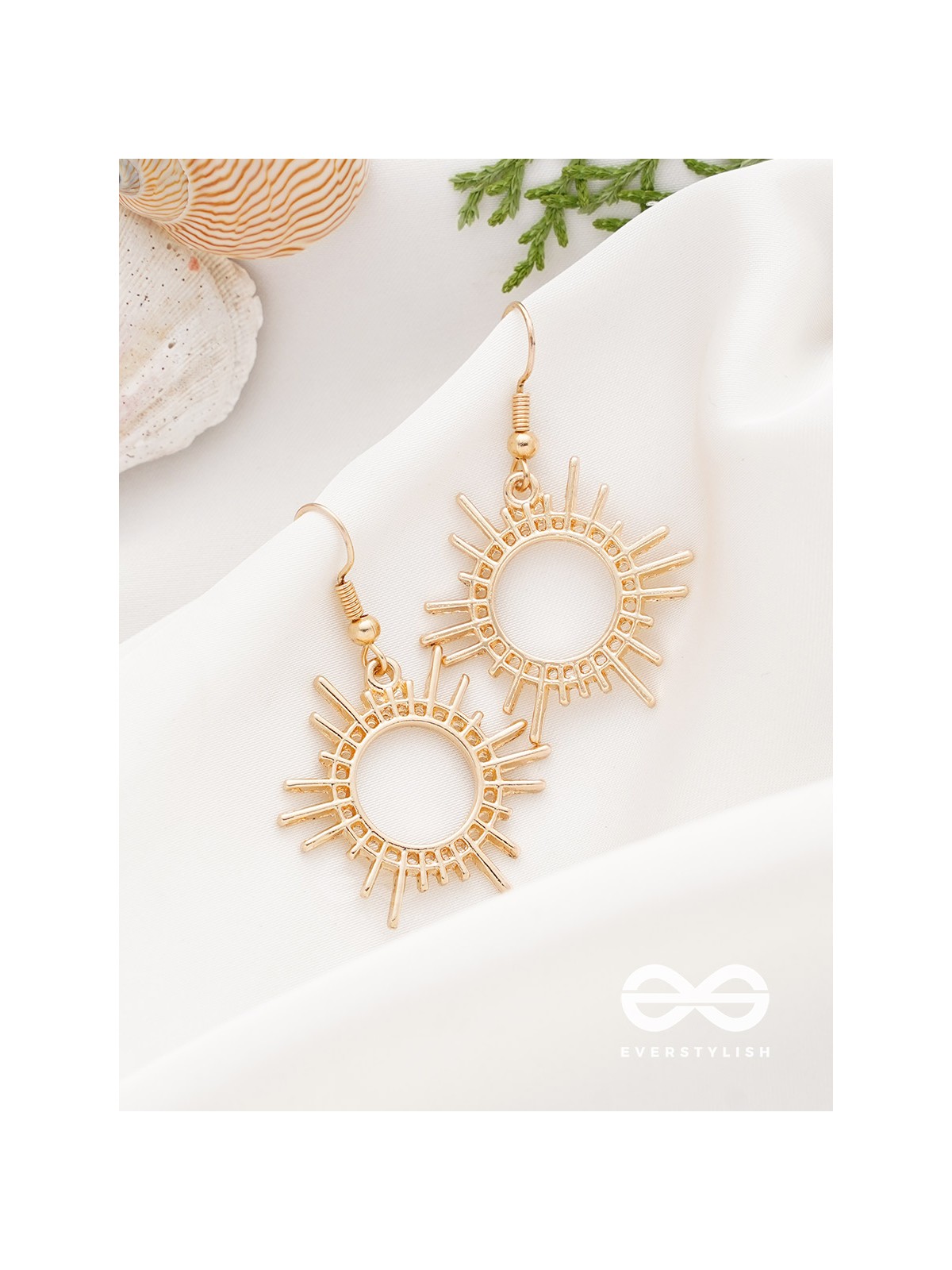 The Cute Little Sun - Golden Elegant Earrings