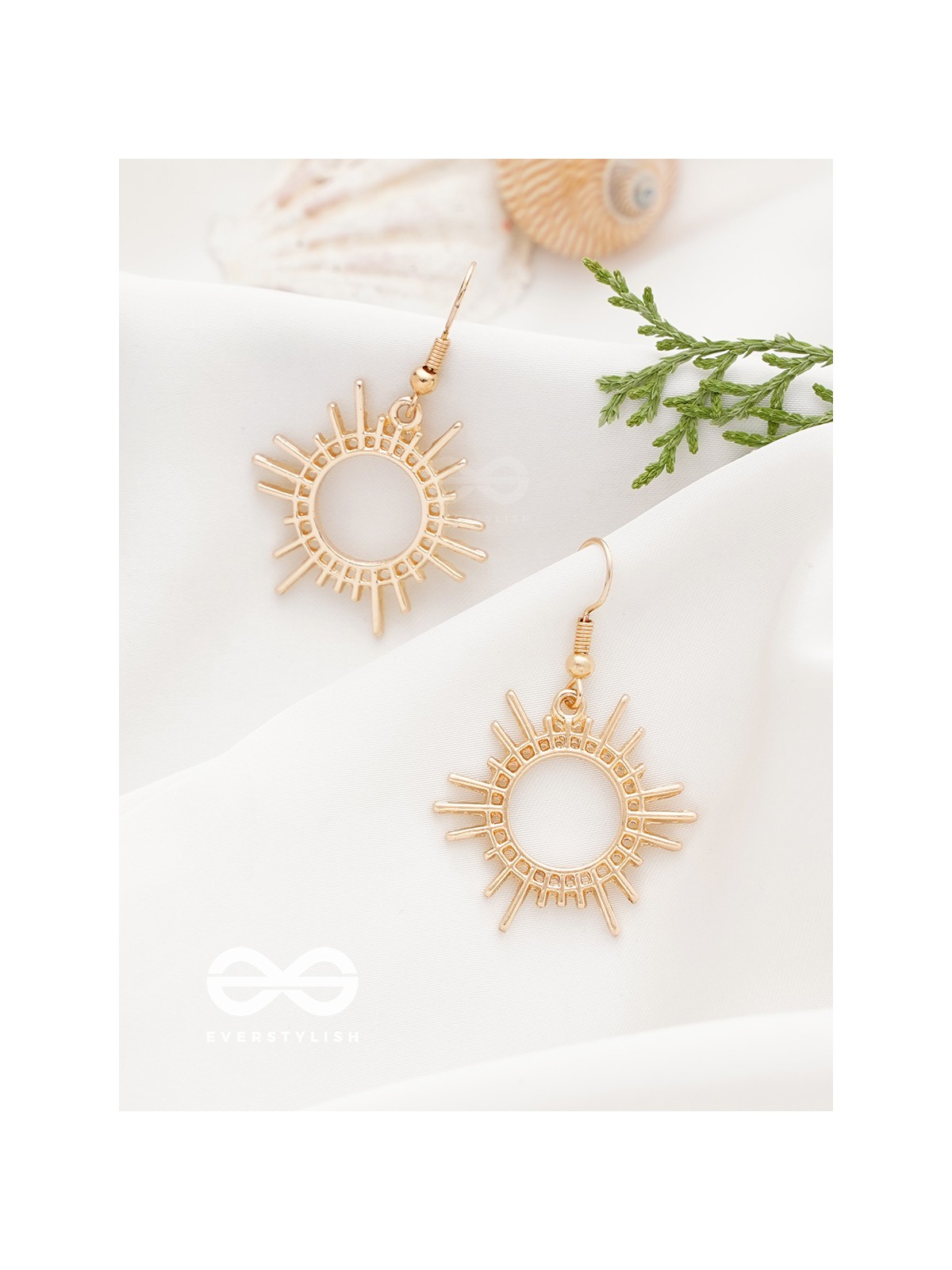 The Cute Little Sun - Golden Elegant Earrings