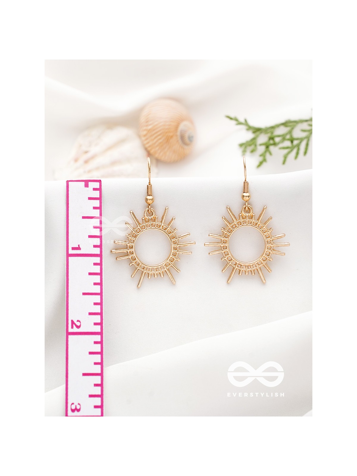 The Cute Little Sun - Golden Elegant Earrings
